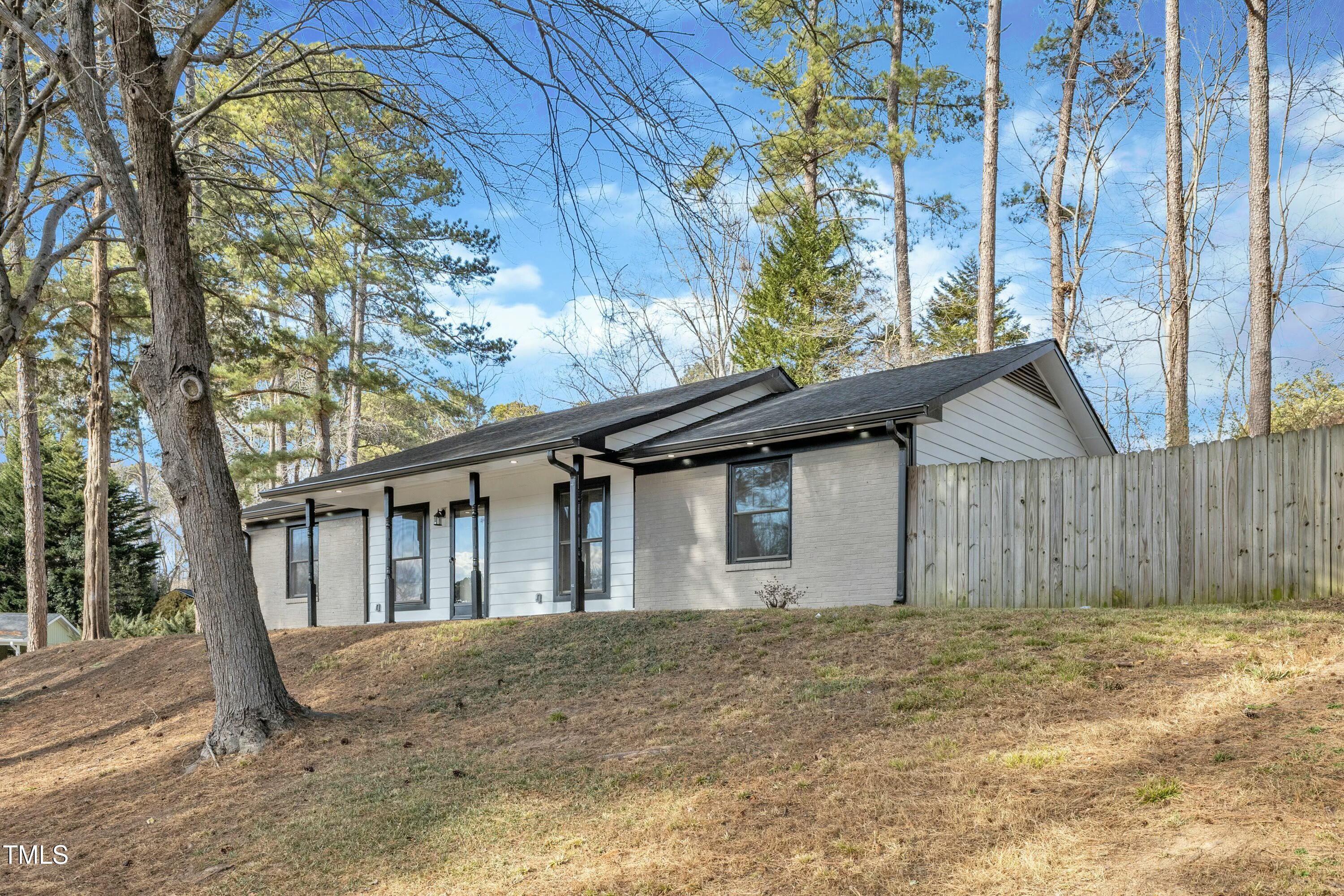 5808 Farm Gate Road
