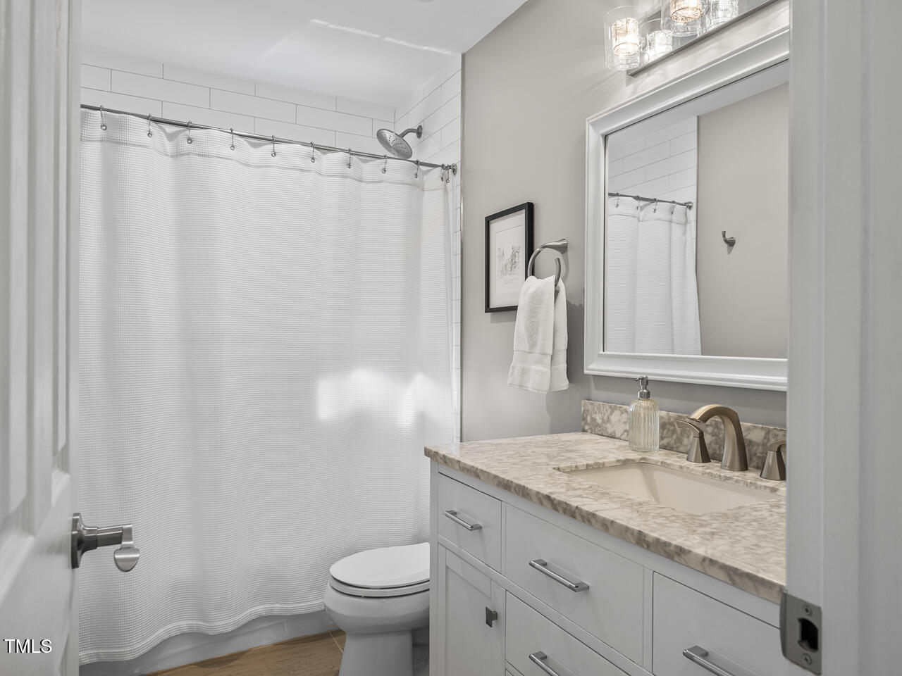 104 Pinecroft Drive