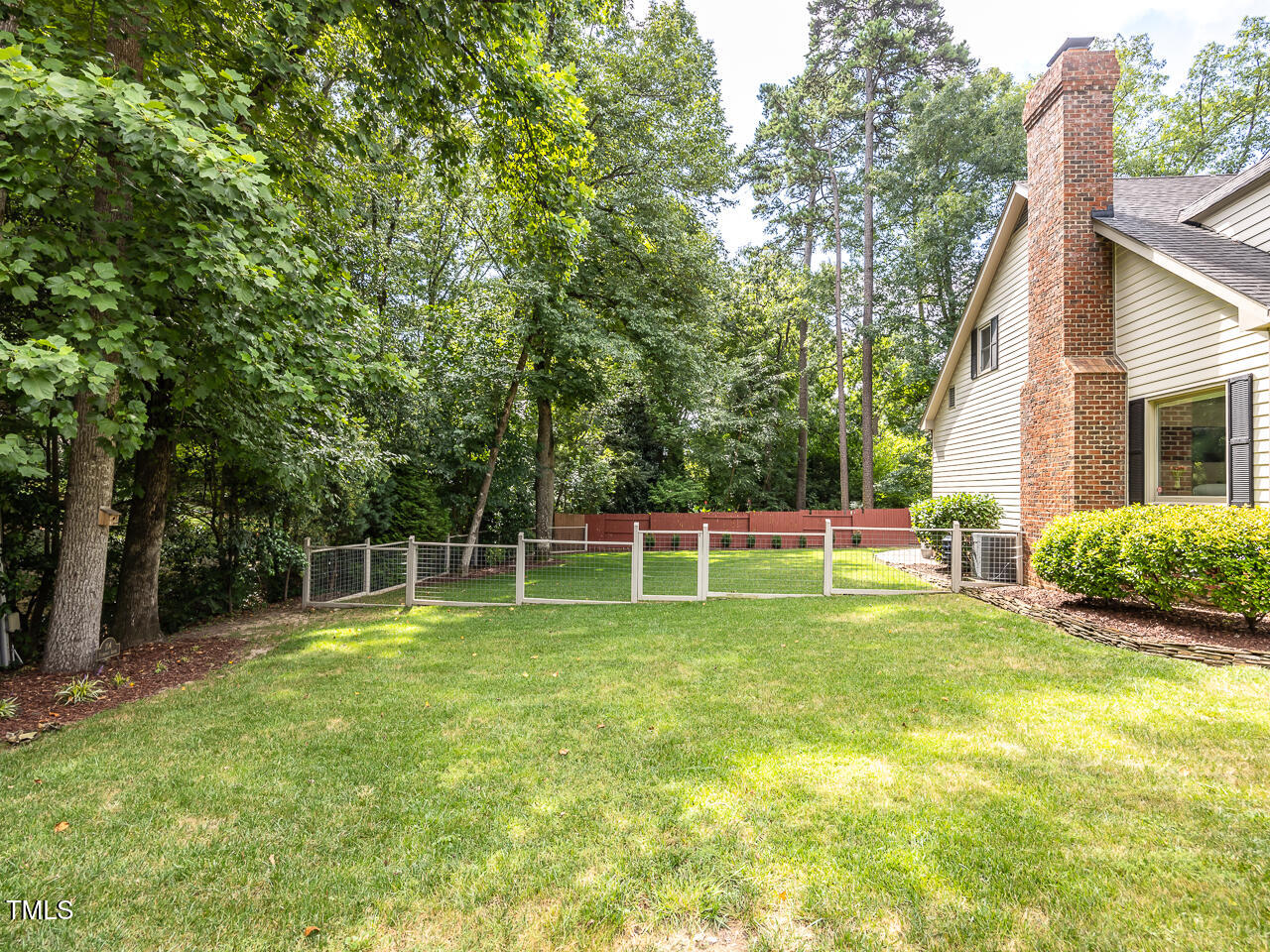 104 Pinecroft Drive