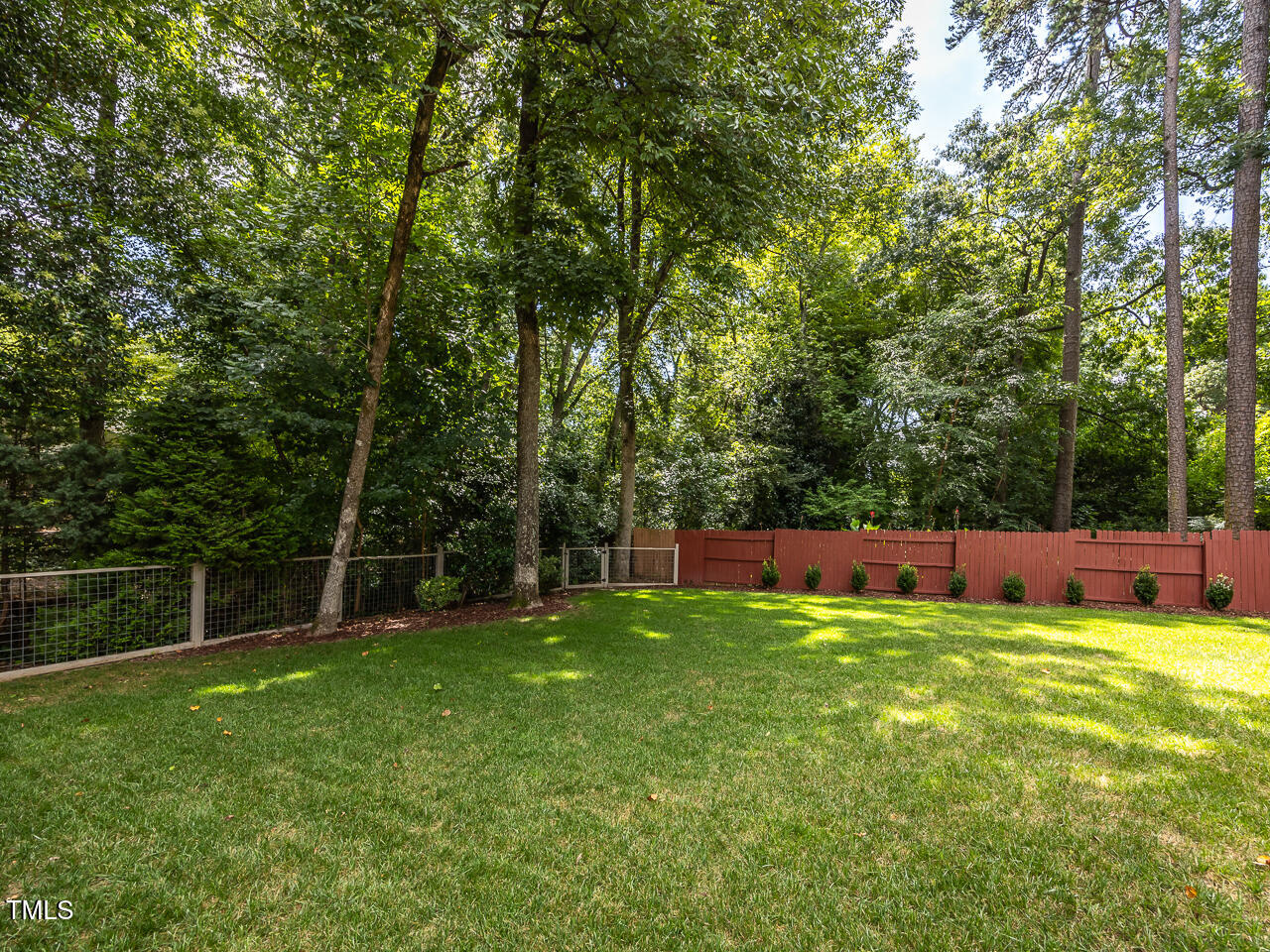 104 Pinecroft Drive
