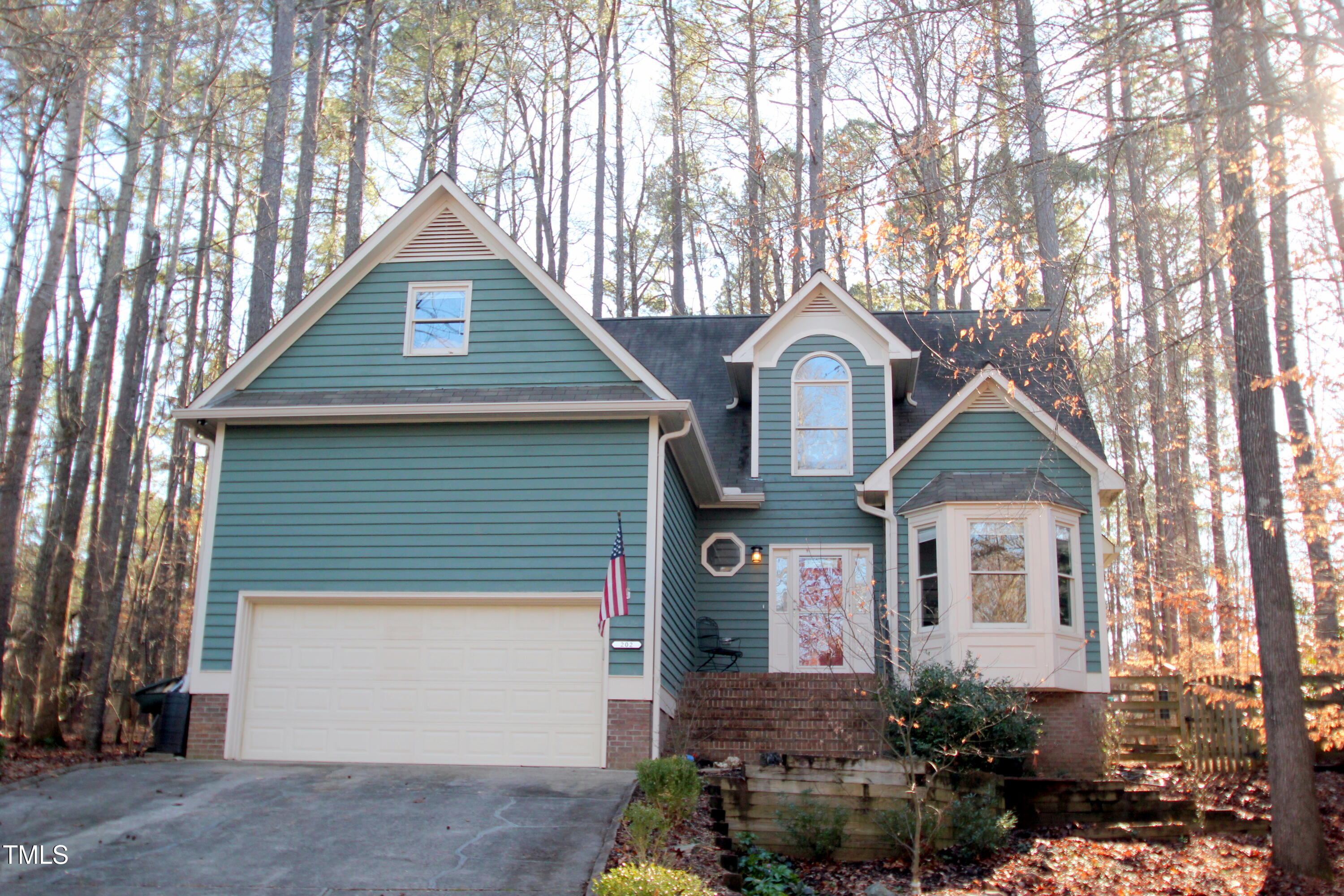 202 Wild Oak Lane