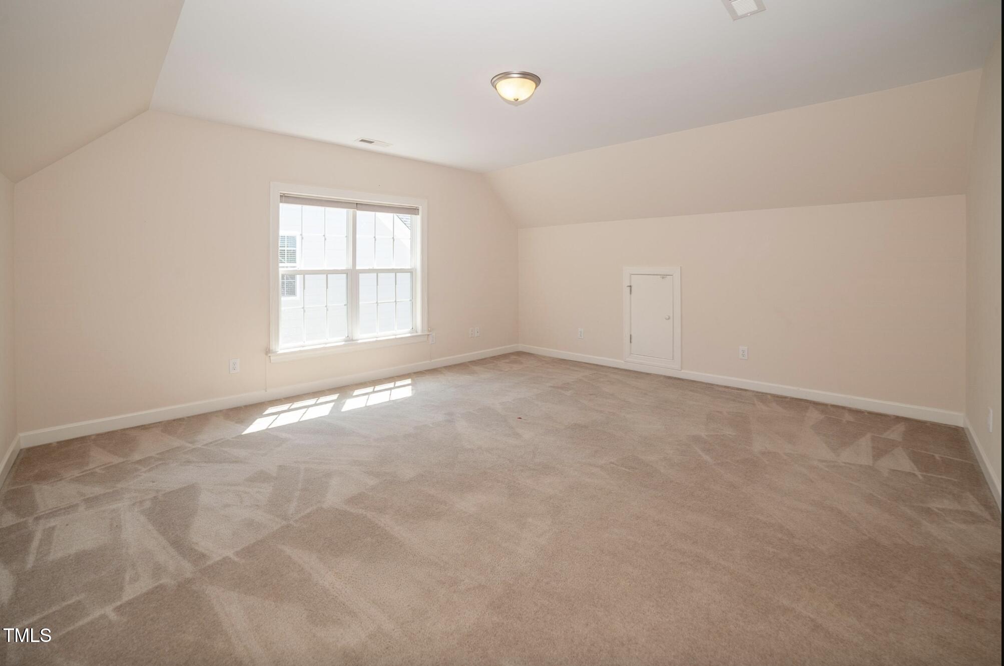 400 Leacroft Way