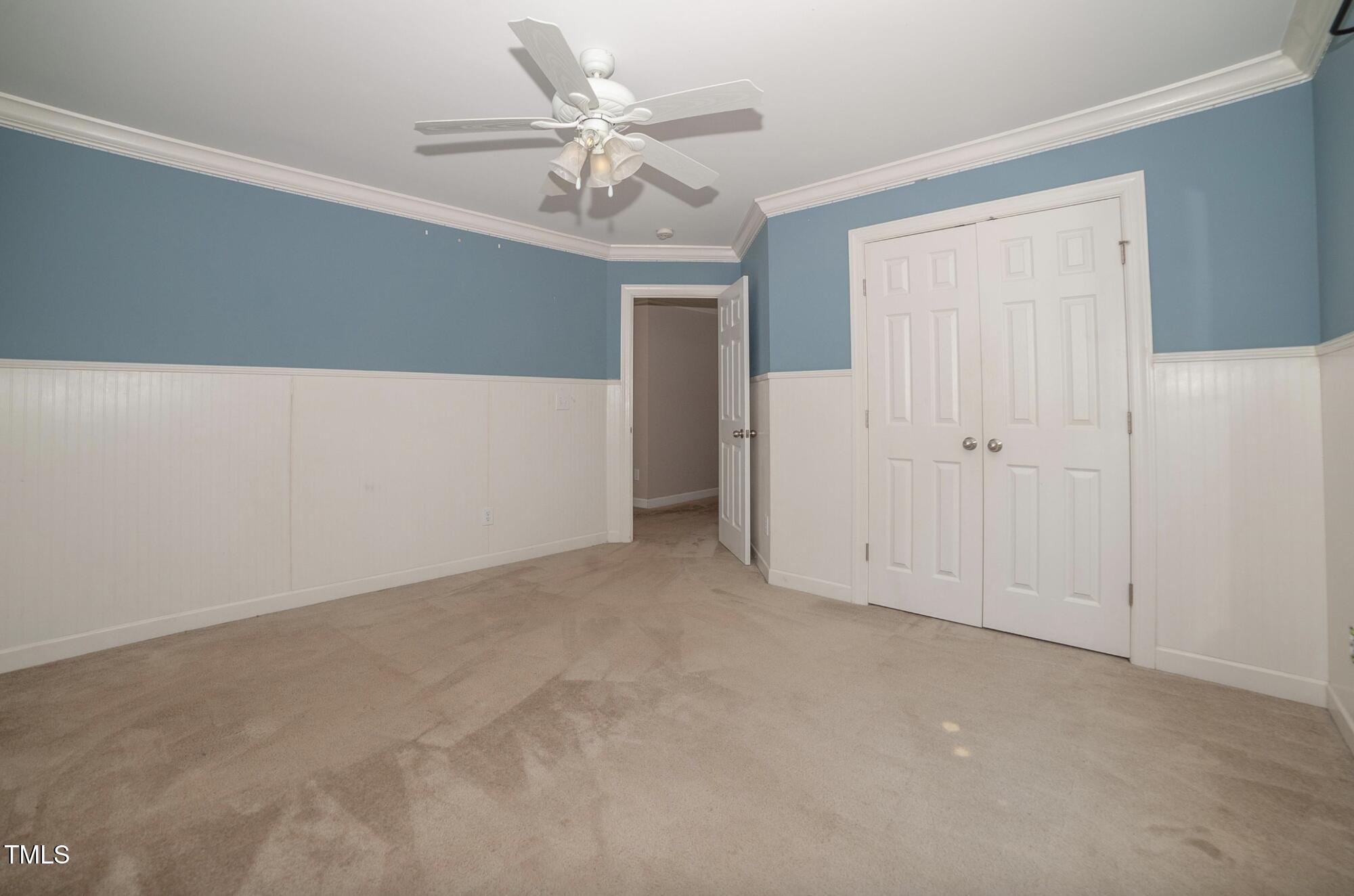 400 Leacroft Way