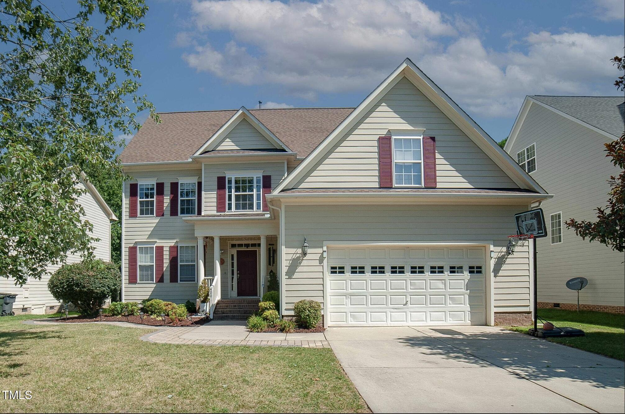 400 Leacroft Way