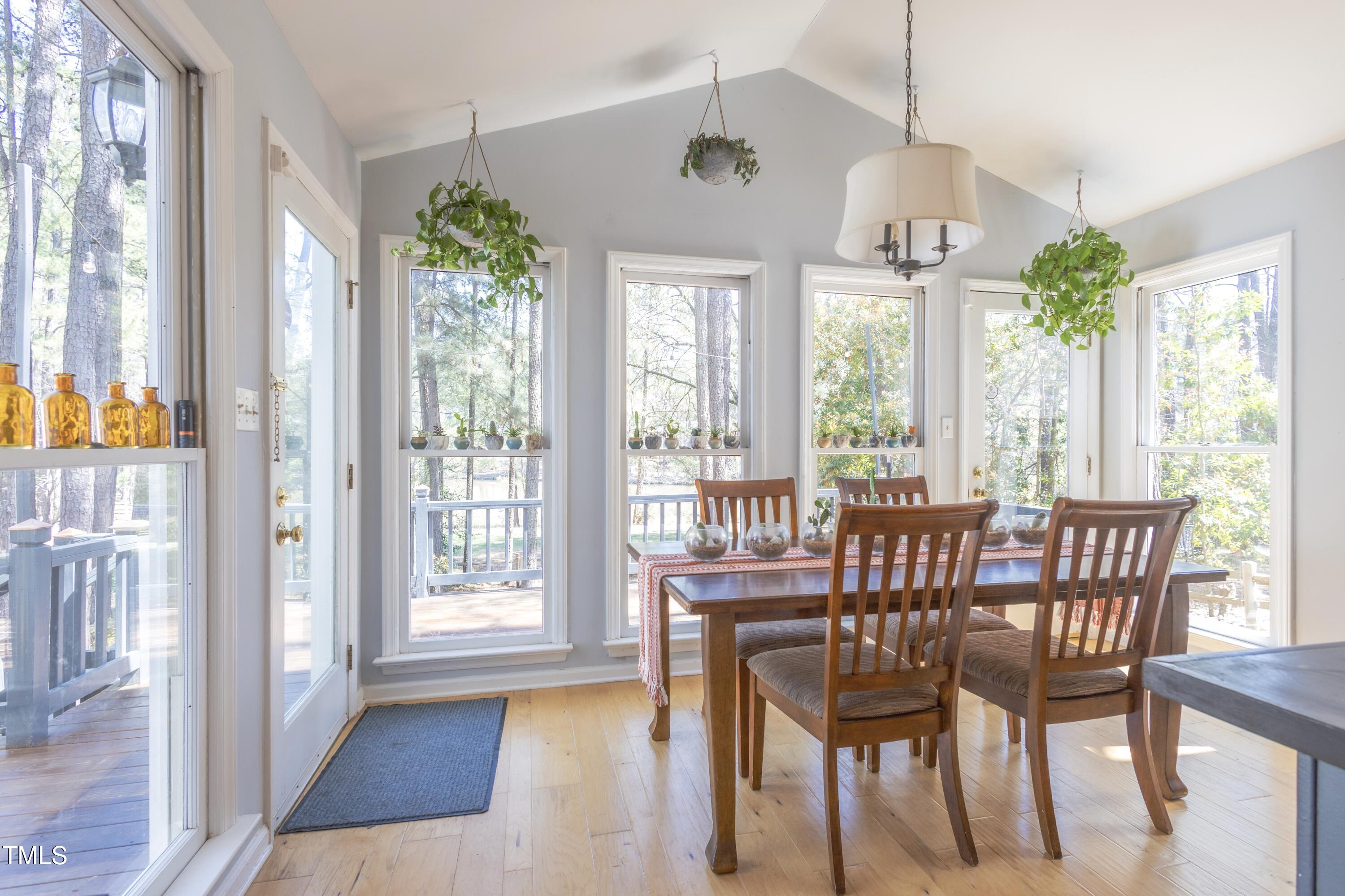 116 Lakeshore Drive