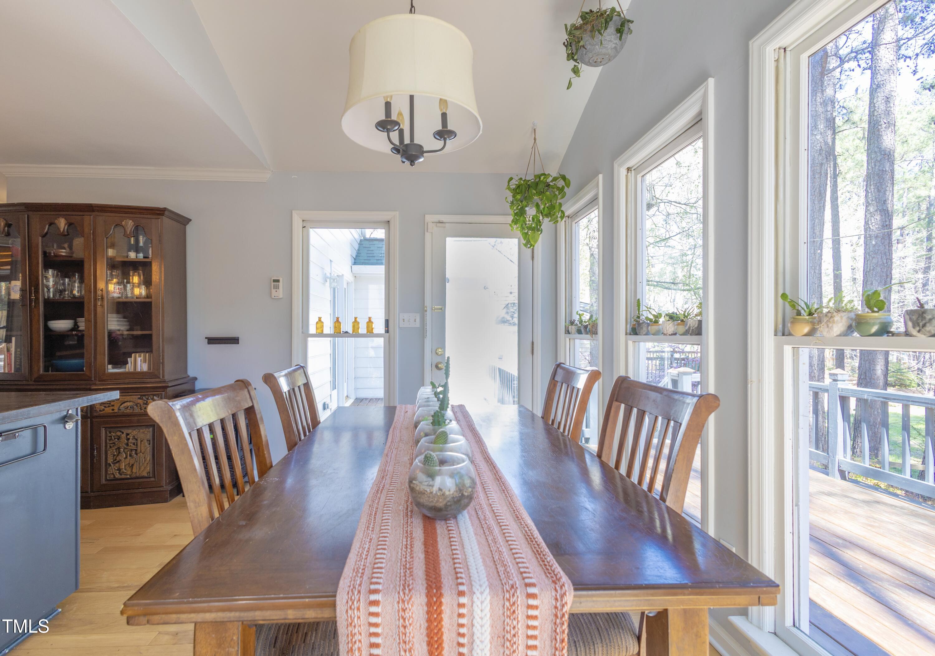 116 Lakeshore Drive