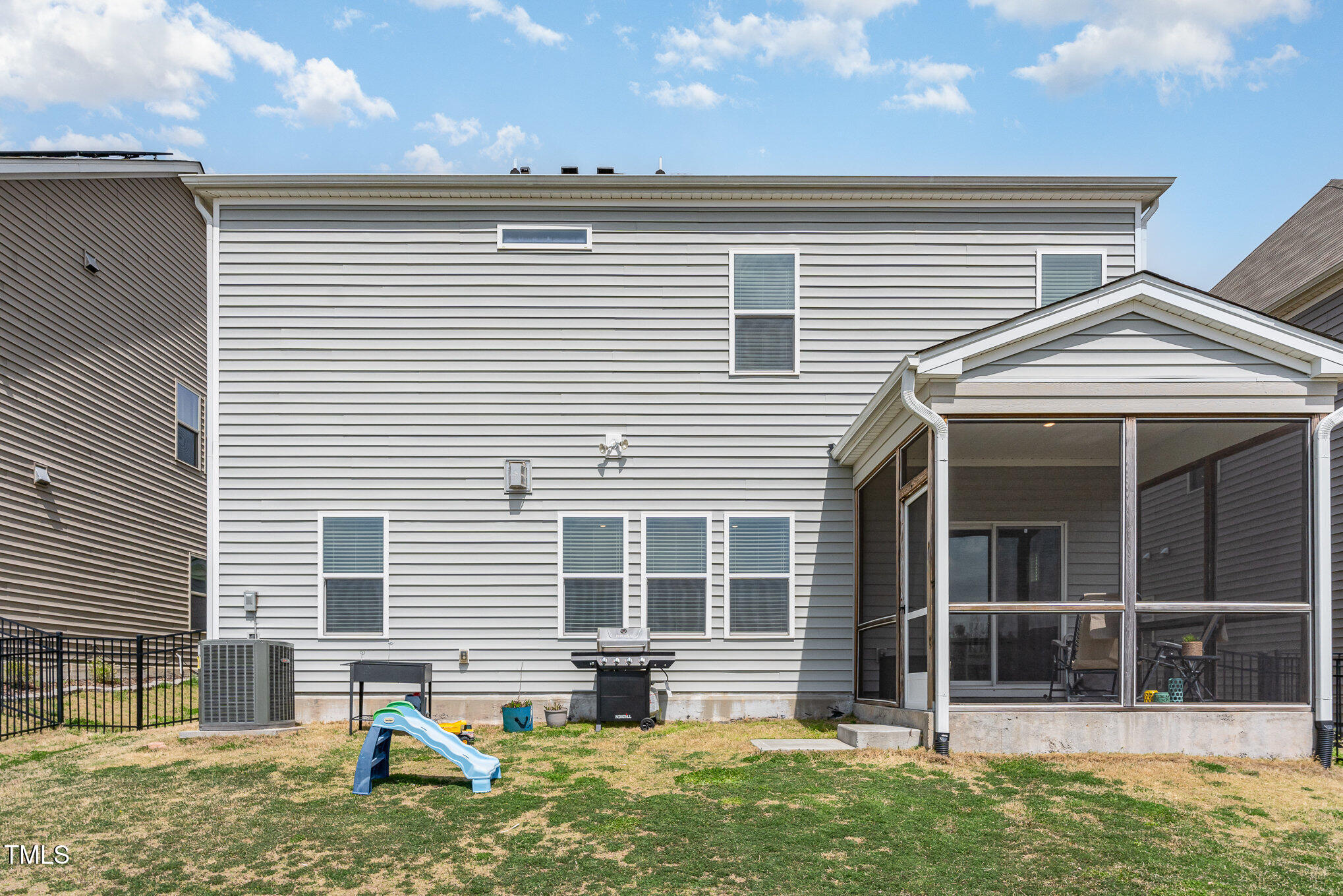 1040 Lippincott Road