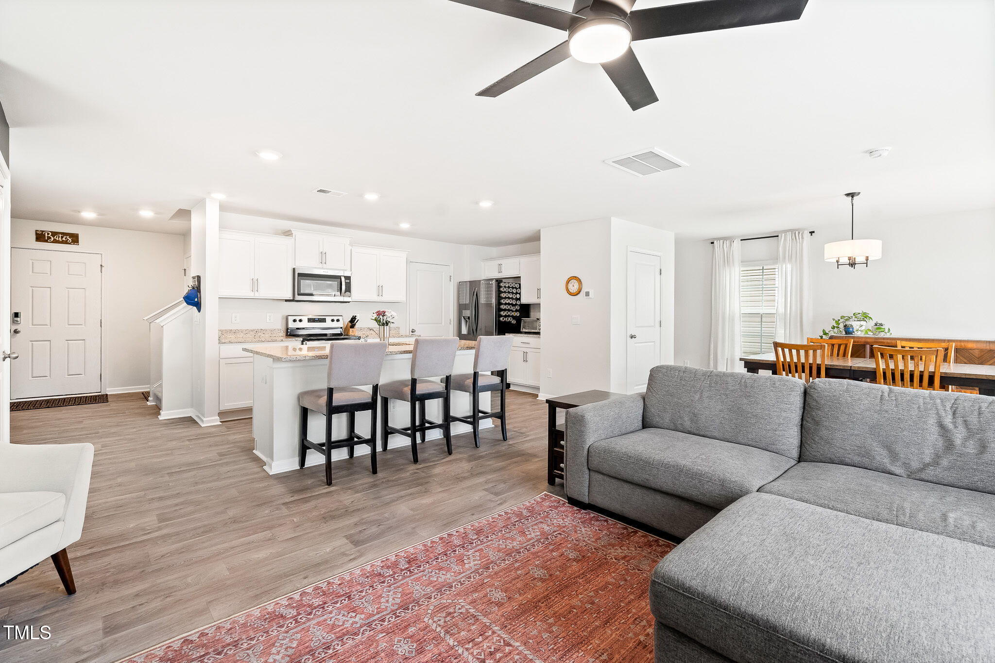 2512 Lily Drive
