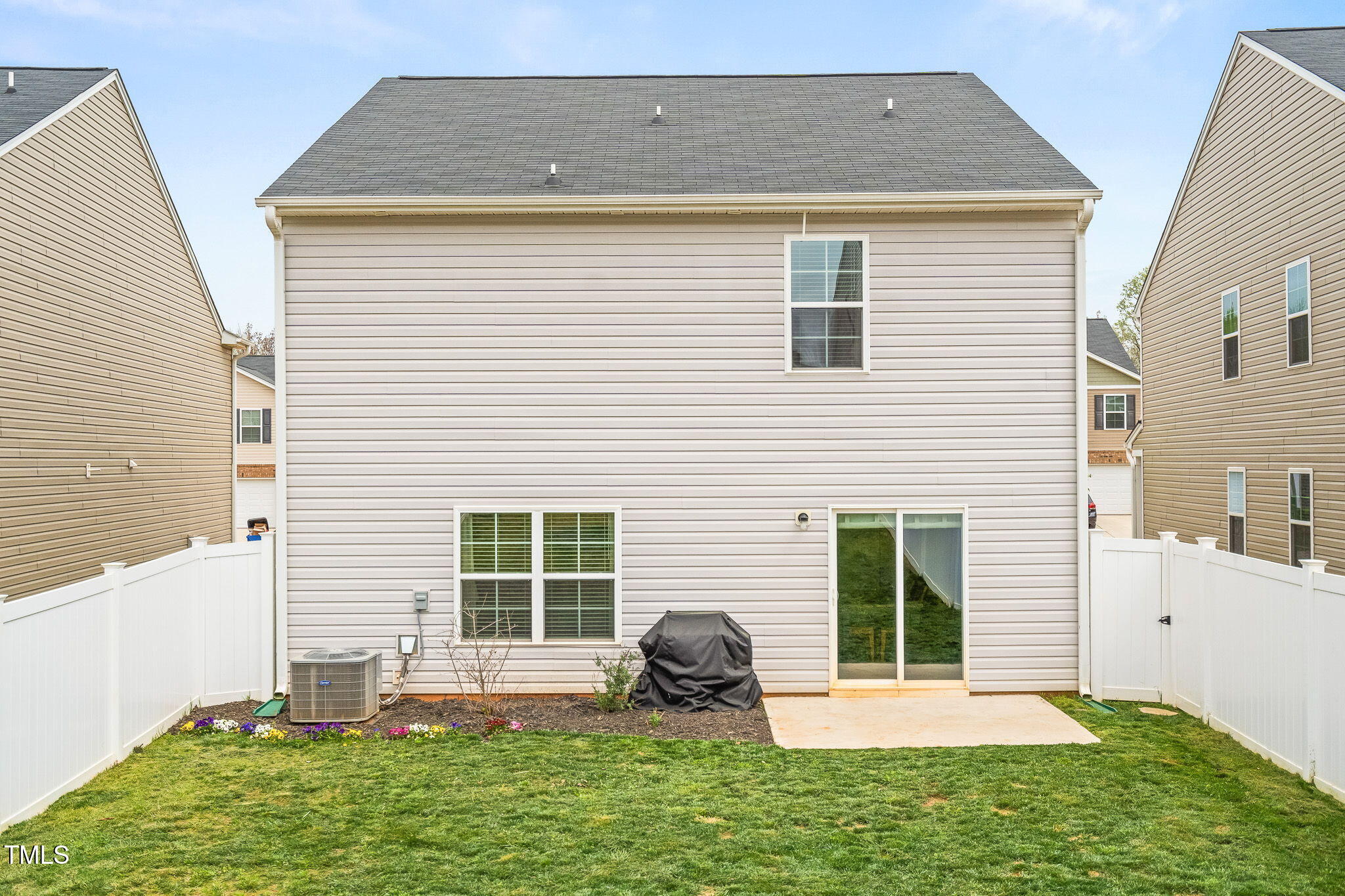2512 Lily Drive