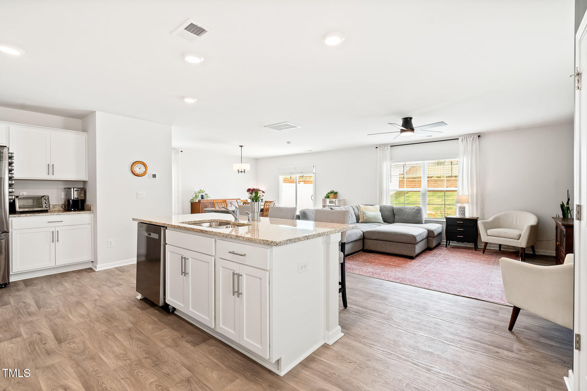 2512 Lily Drive