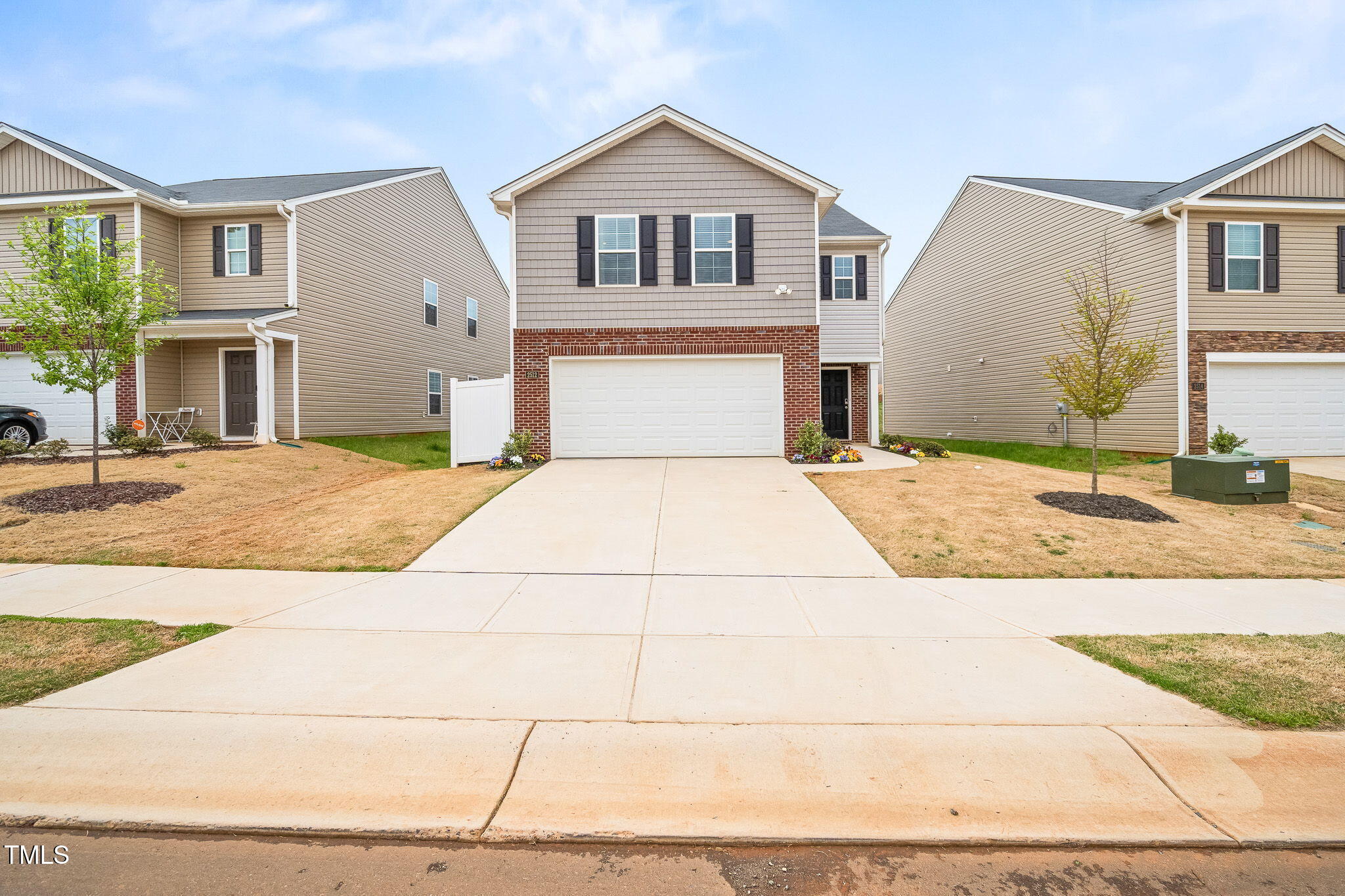 2512 Lily Drive