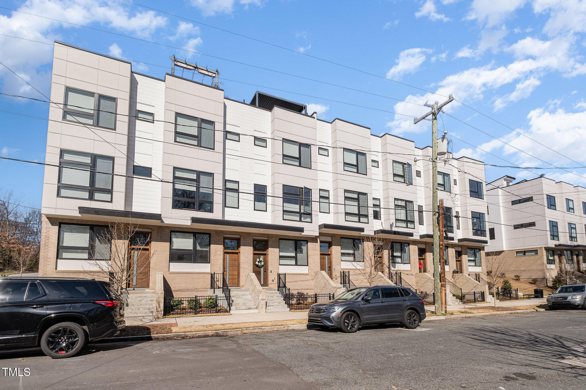 607 N Queen Street