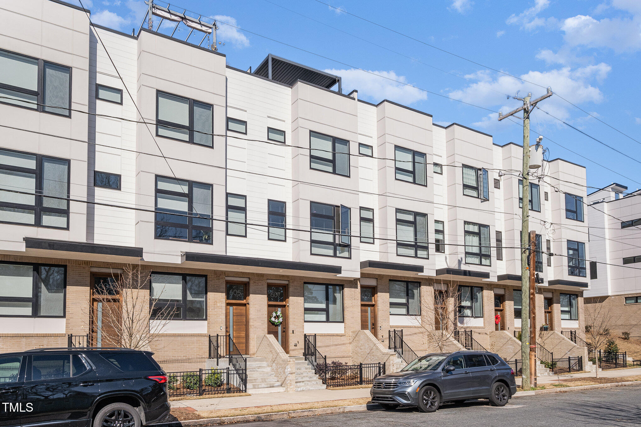 607 N Queen Street