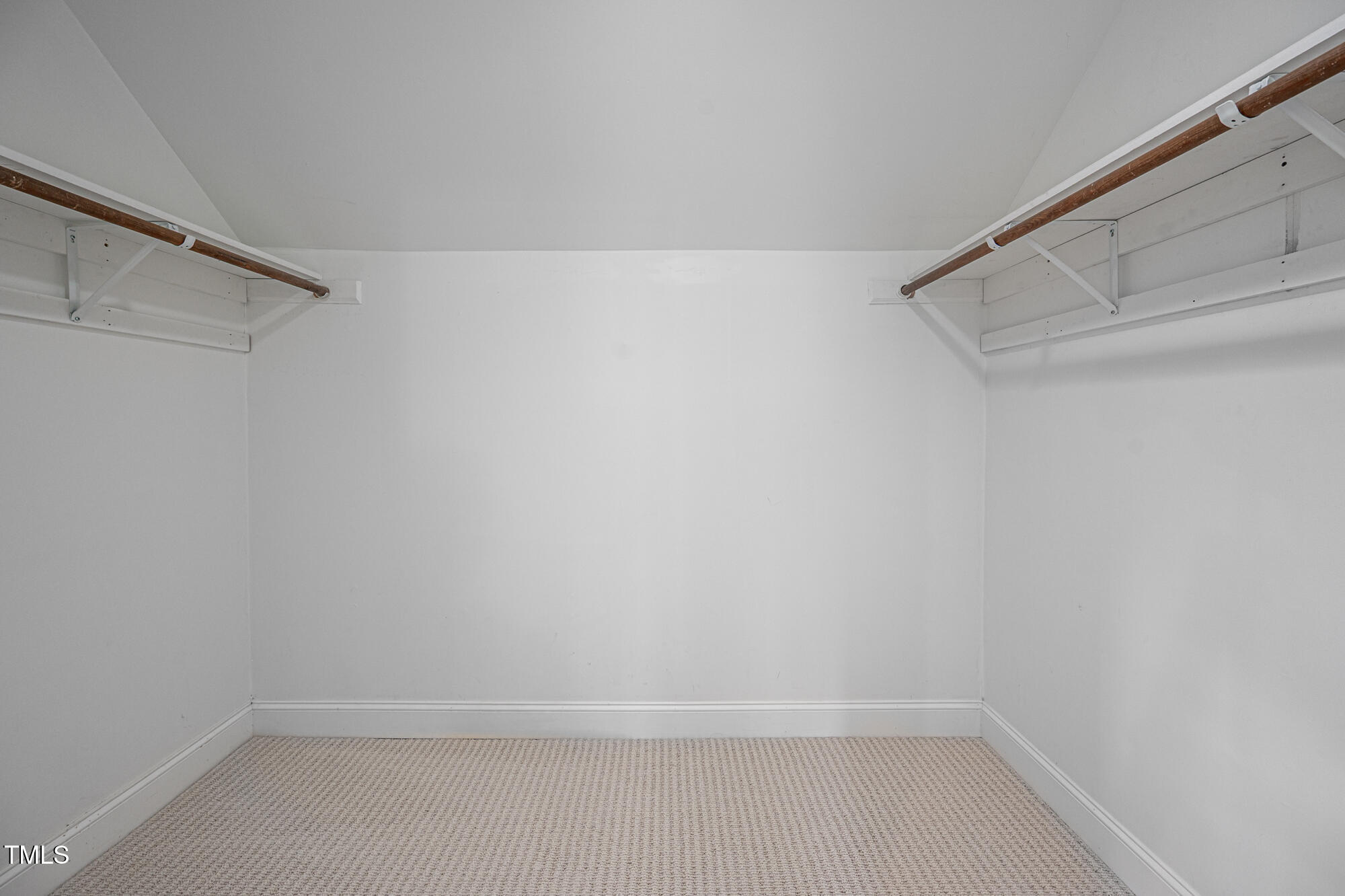 5608 Ventura Drive