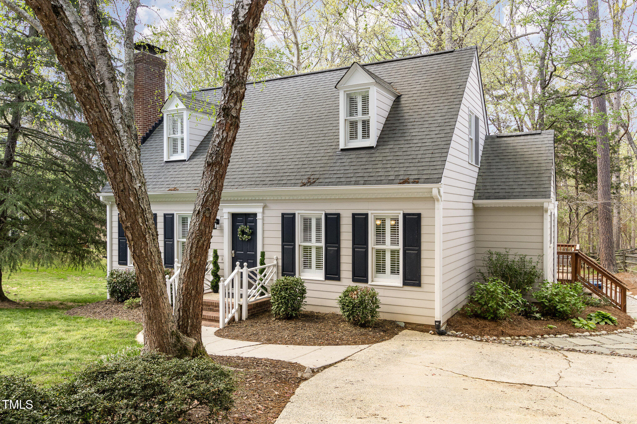 520 Tall Oaks Drive