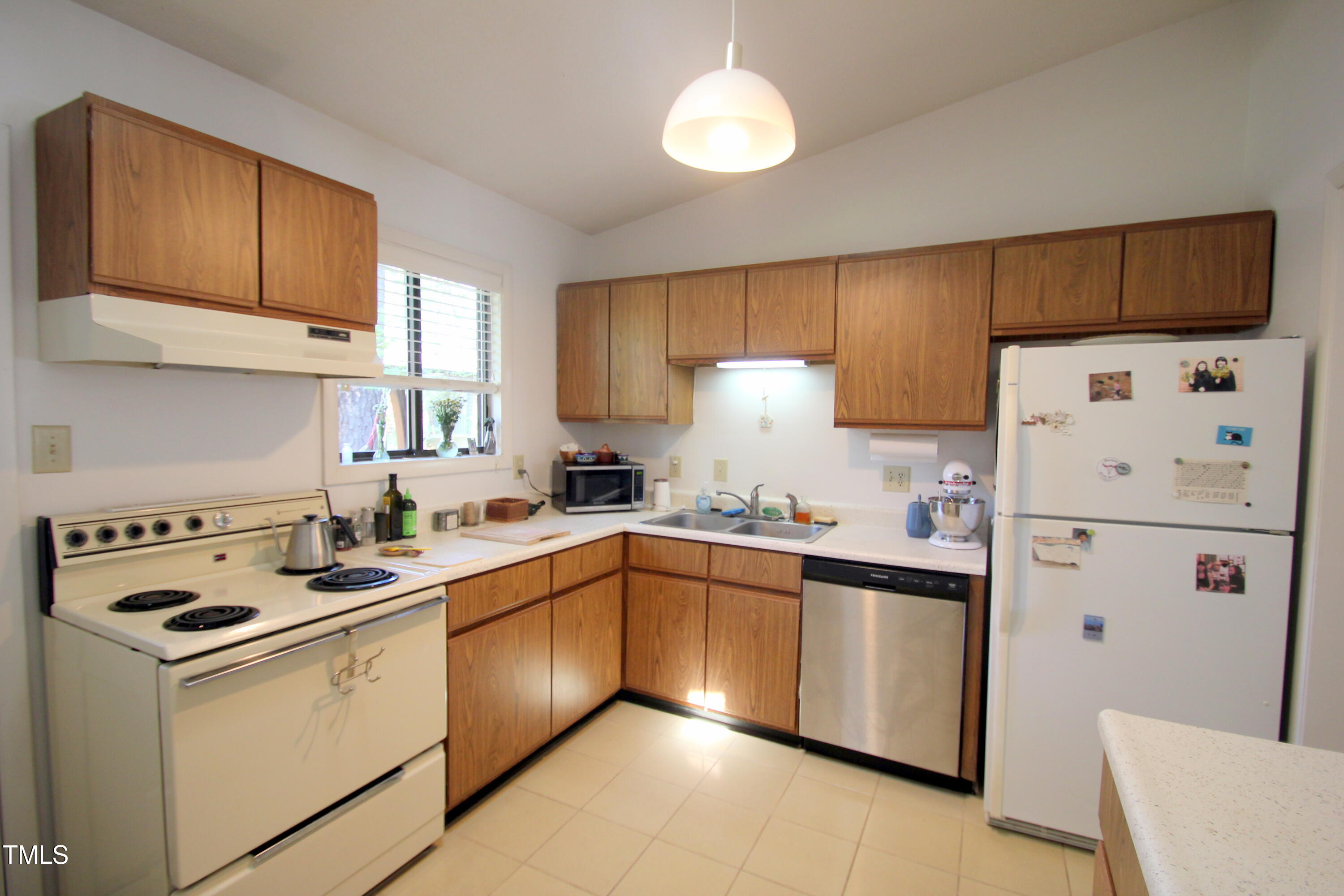 502 W Poplar Avenue # C2