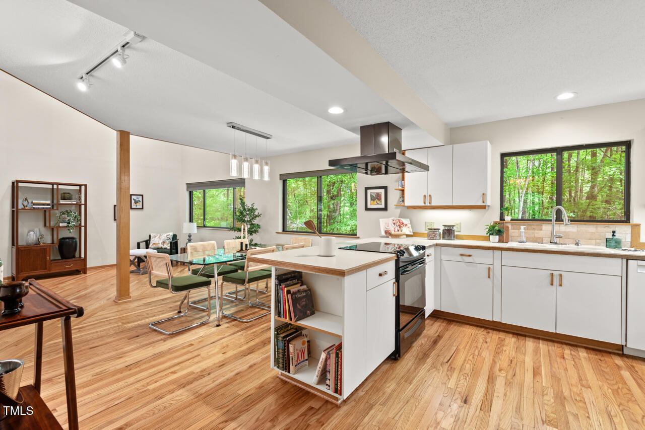 6412 Heartwood Drive