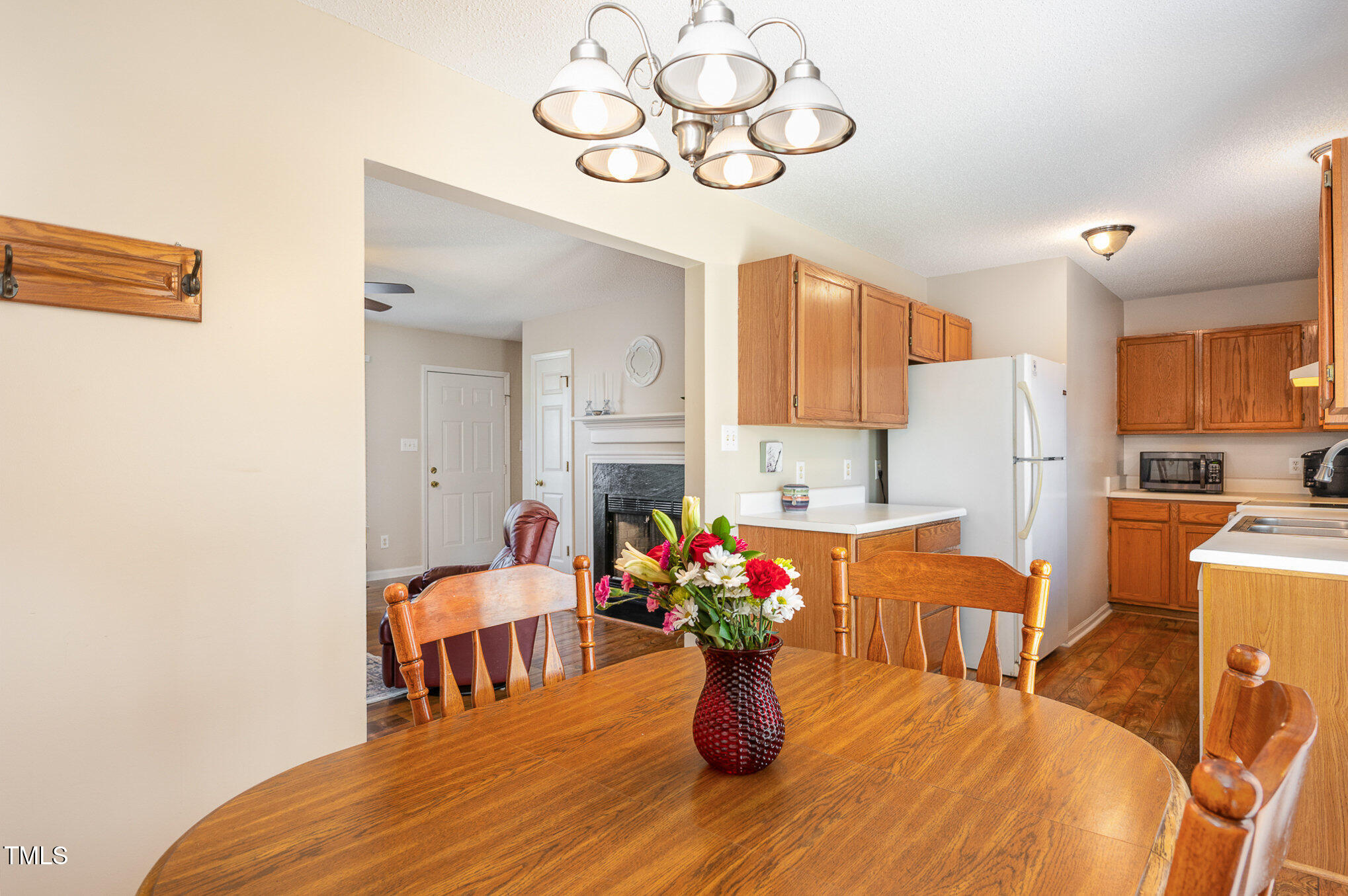 809 Maple Shade Lane