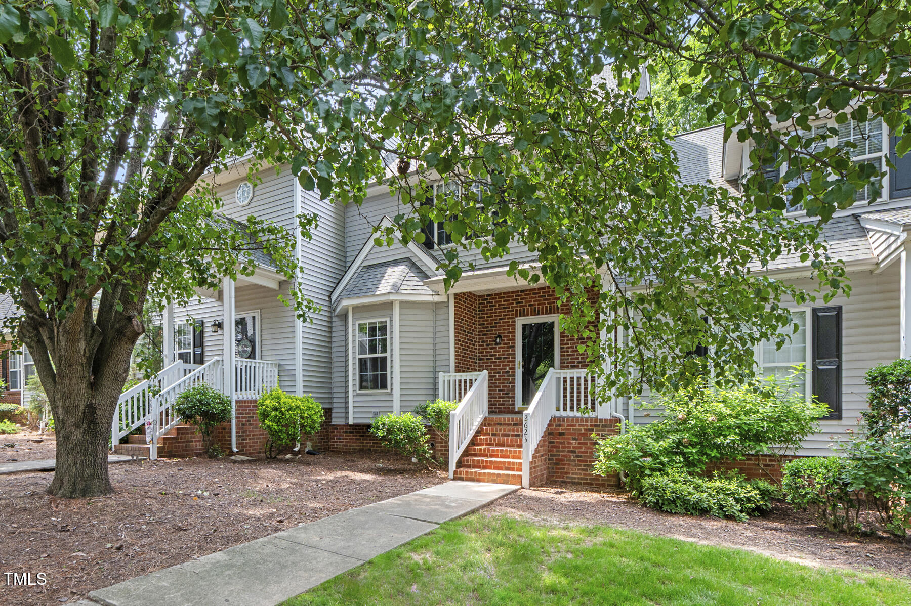 2623 Broad Oaks Place