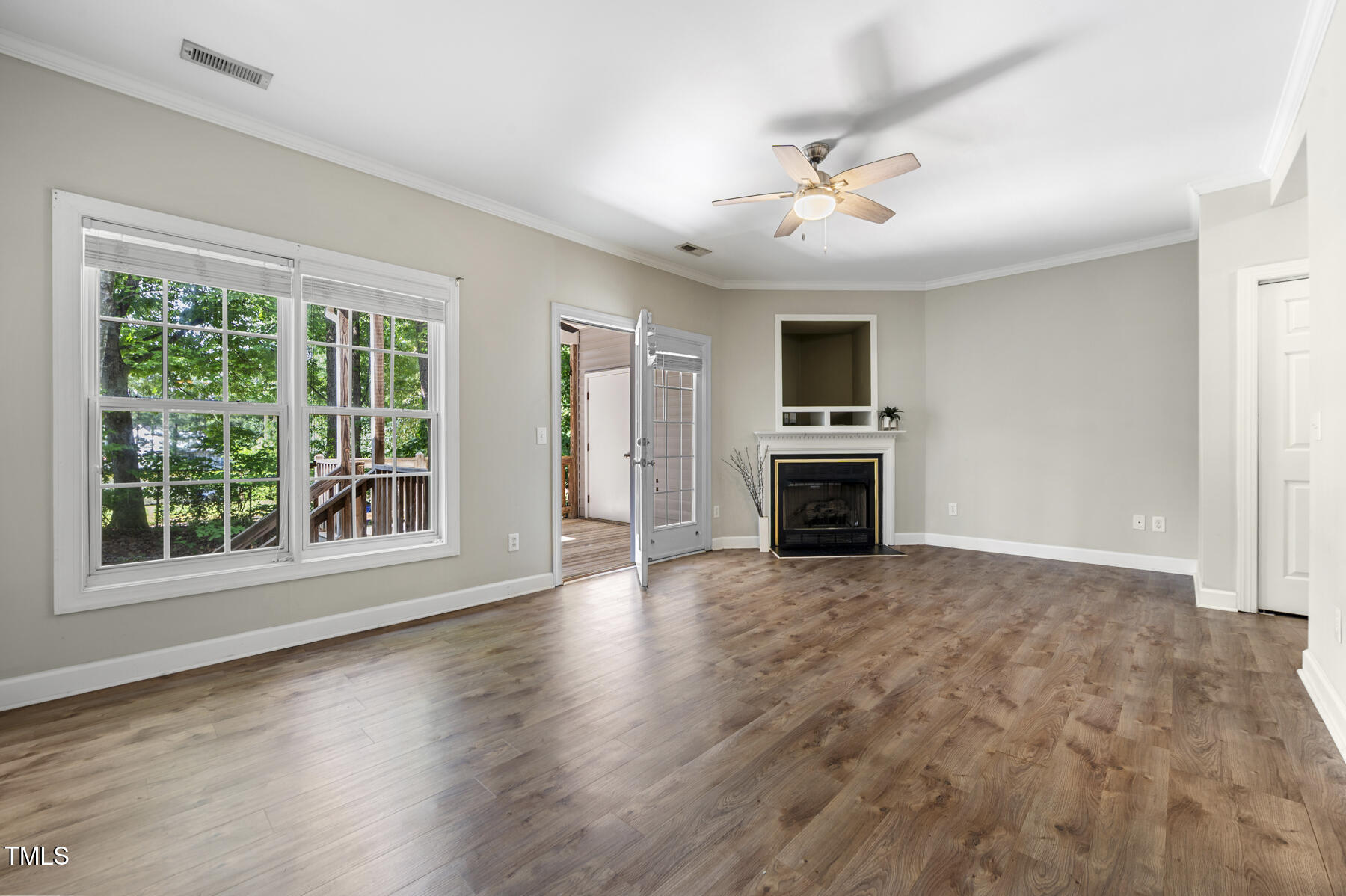 2623 Broad Oaks Place