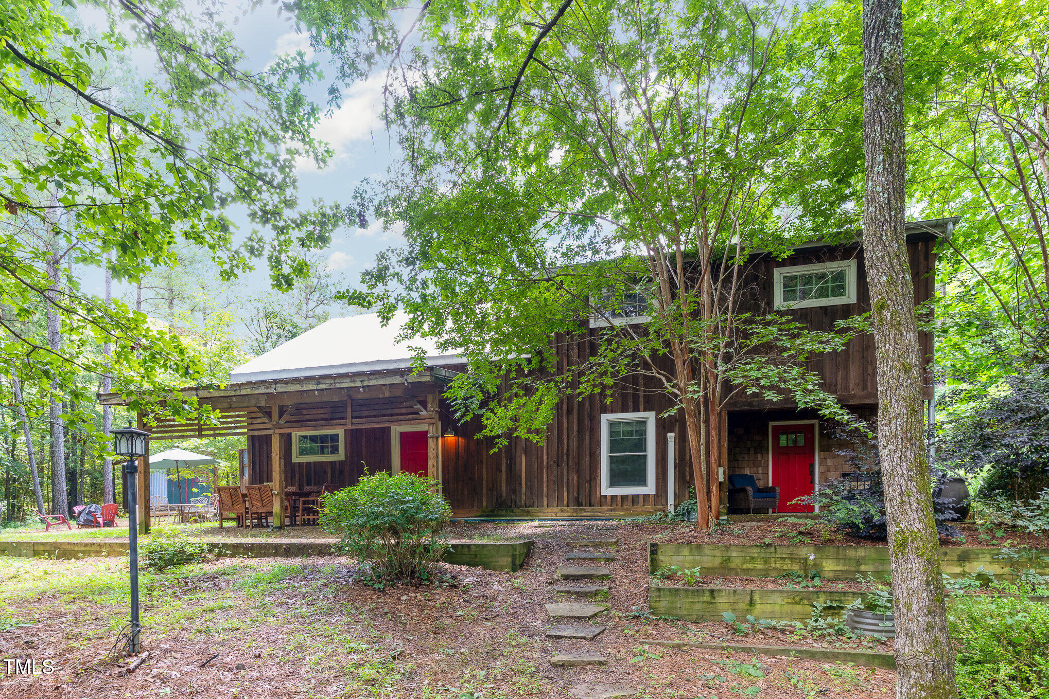 3822 Chicken Bridge Road