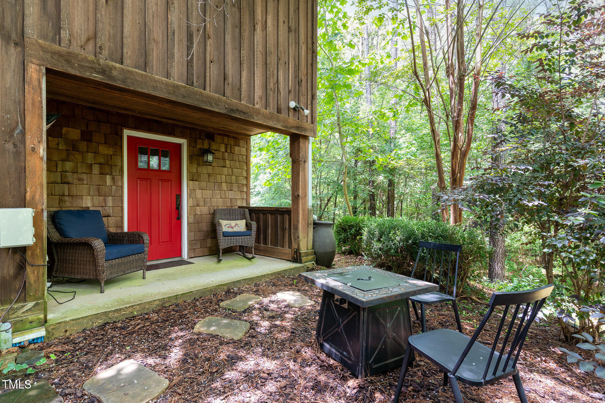 3822 Chicken Bridge Road
