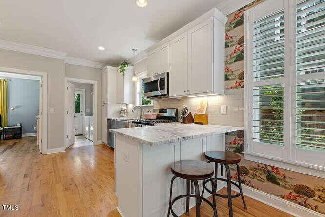 3012 Shenandoah Avenue