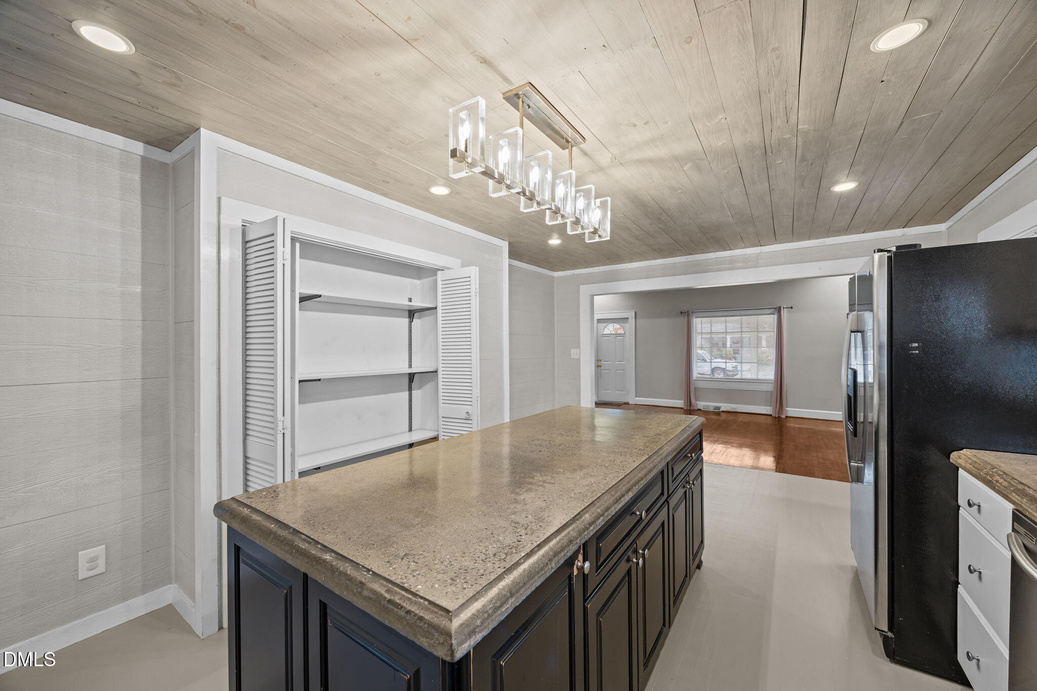 308 W Jackson Street