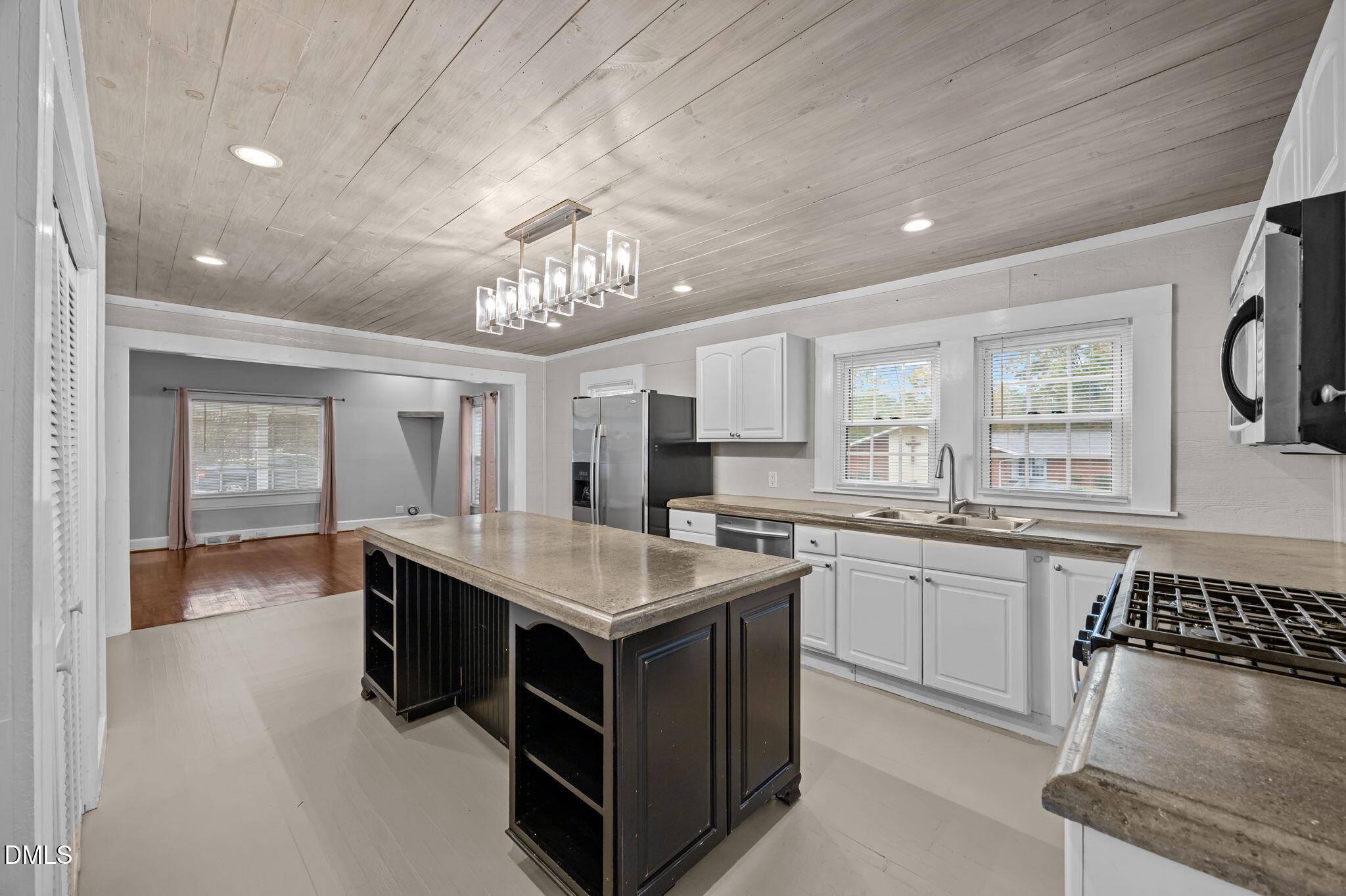 308 W Jackson Street