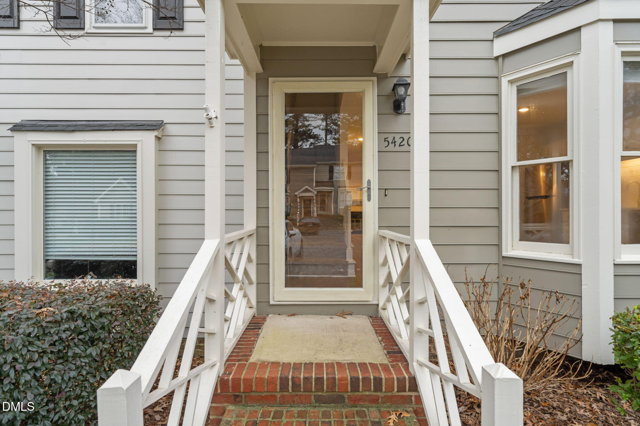 5420 Sharpe Drive