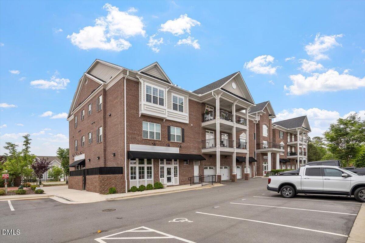 800 Gathering Park Circle # 304