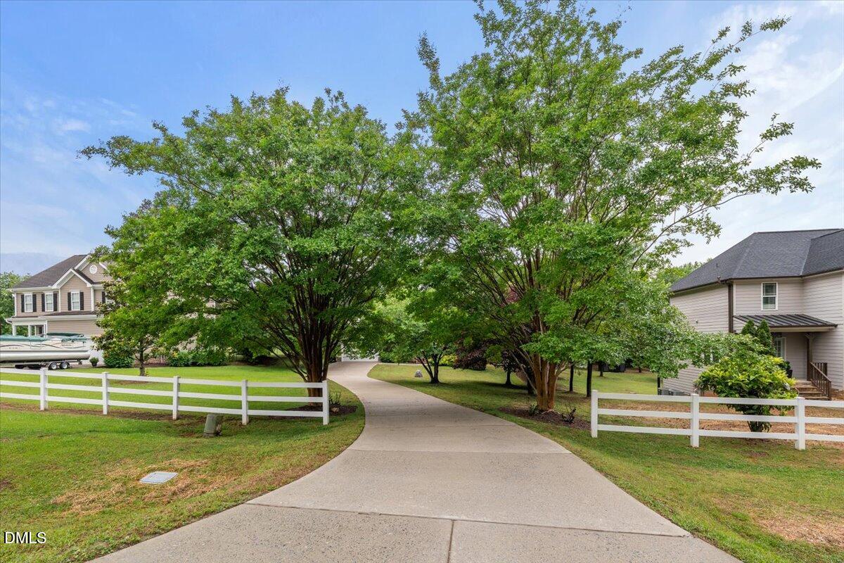 7400 Denlee Road