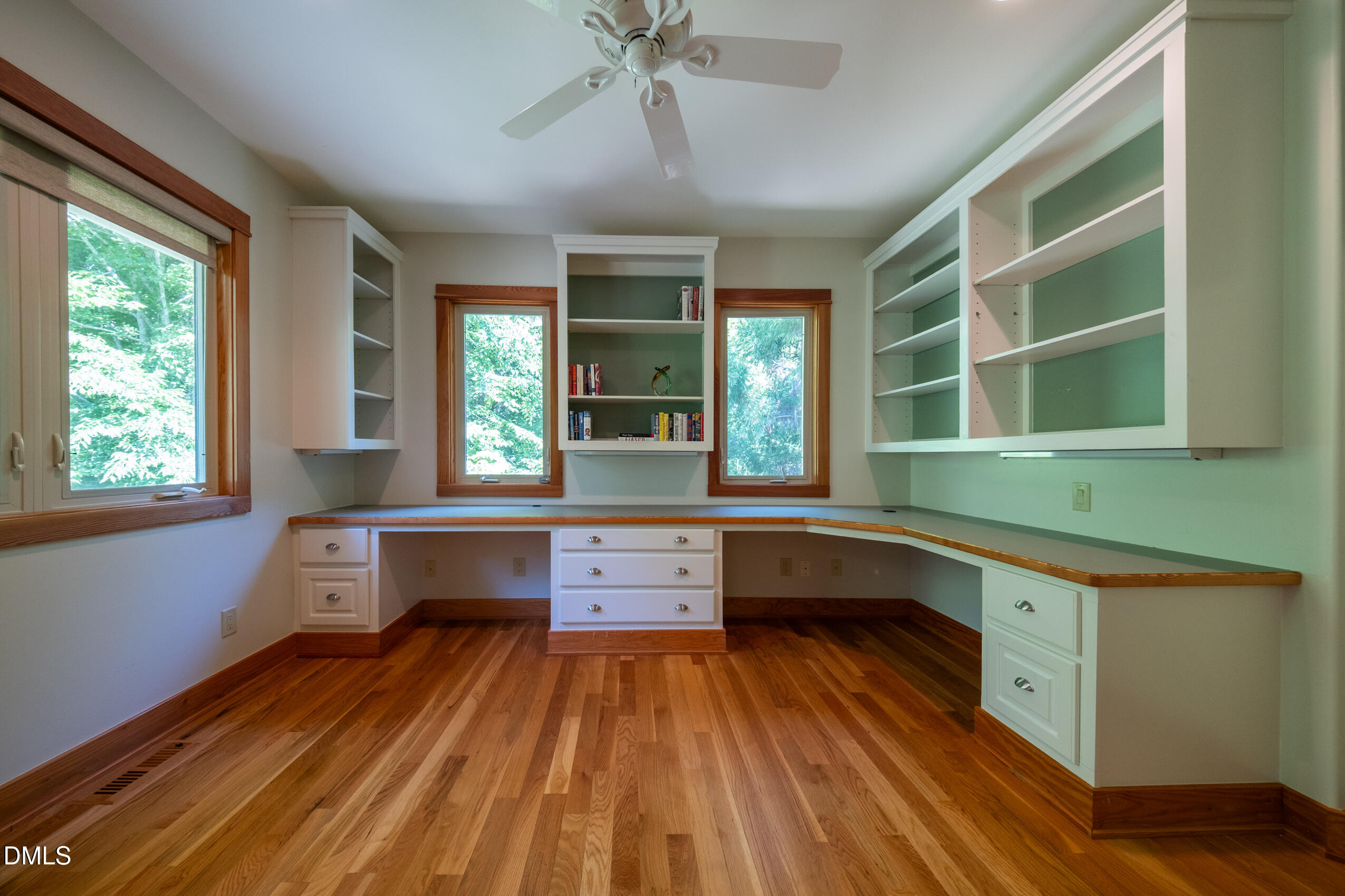 2390 Lamont Norwood Road
