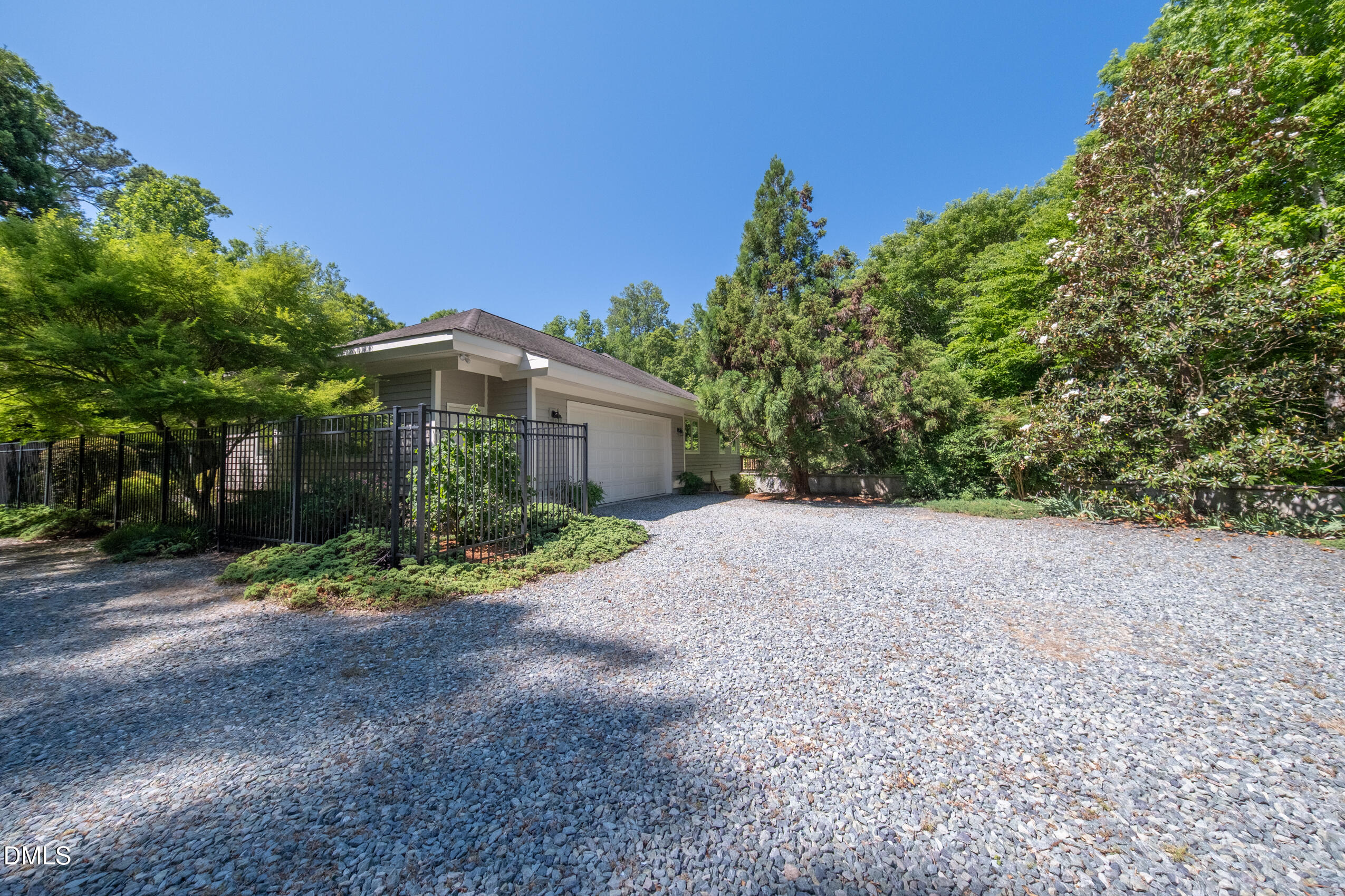 2390 Lamont Norwood Road