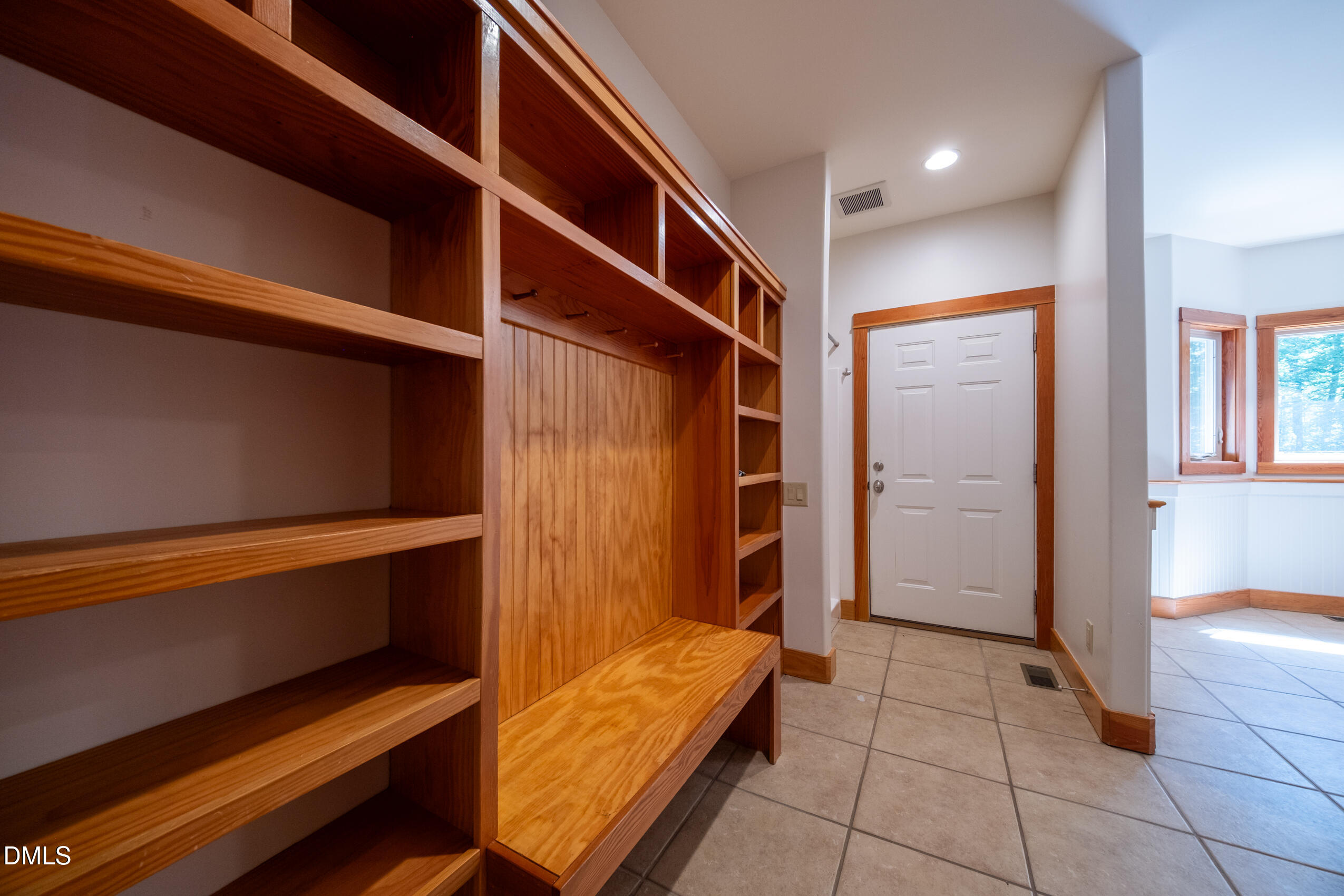2390 Lamont Norwood Road