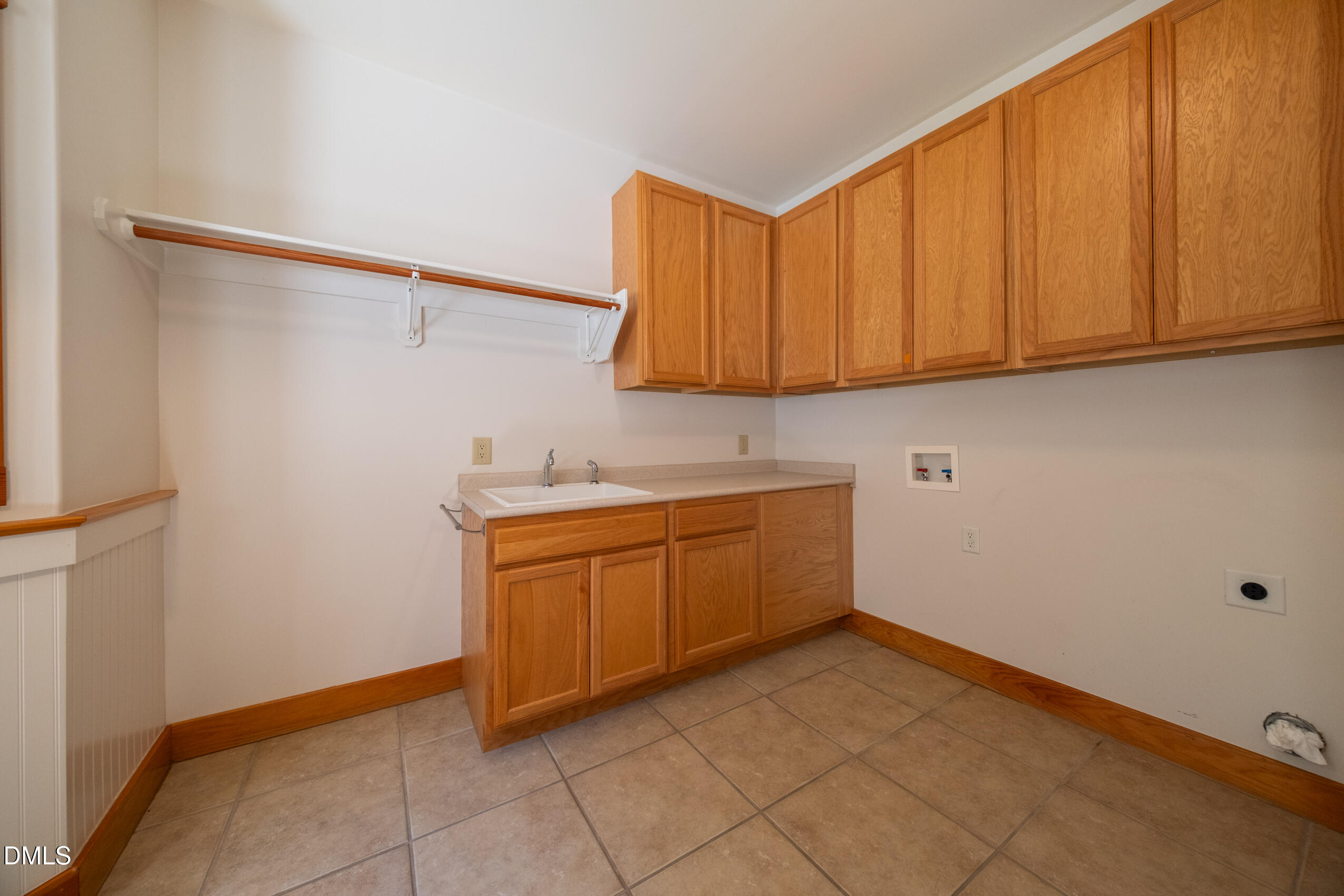 2390 Lamont Norwood Road