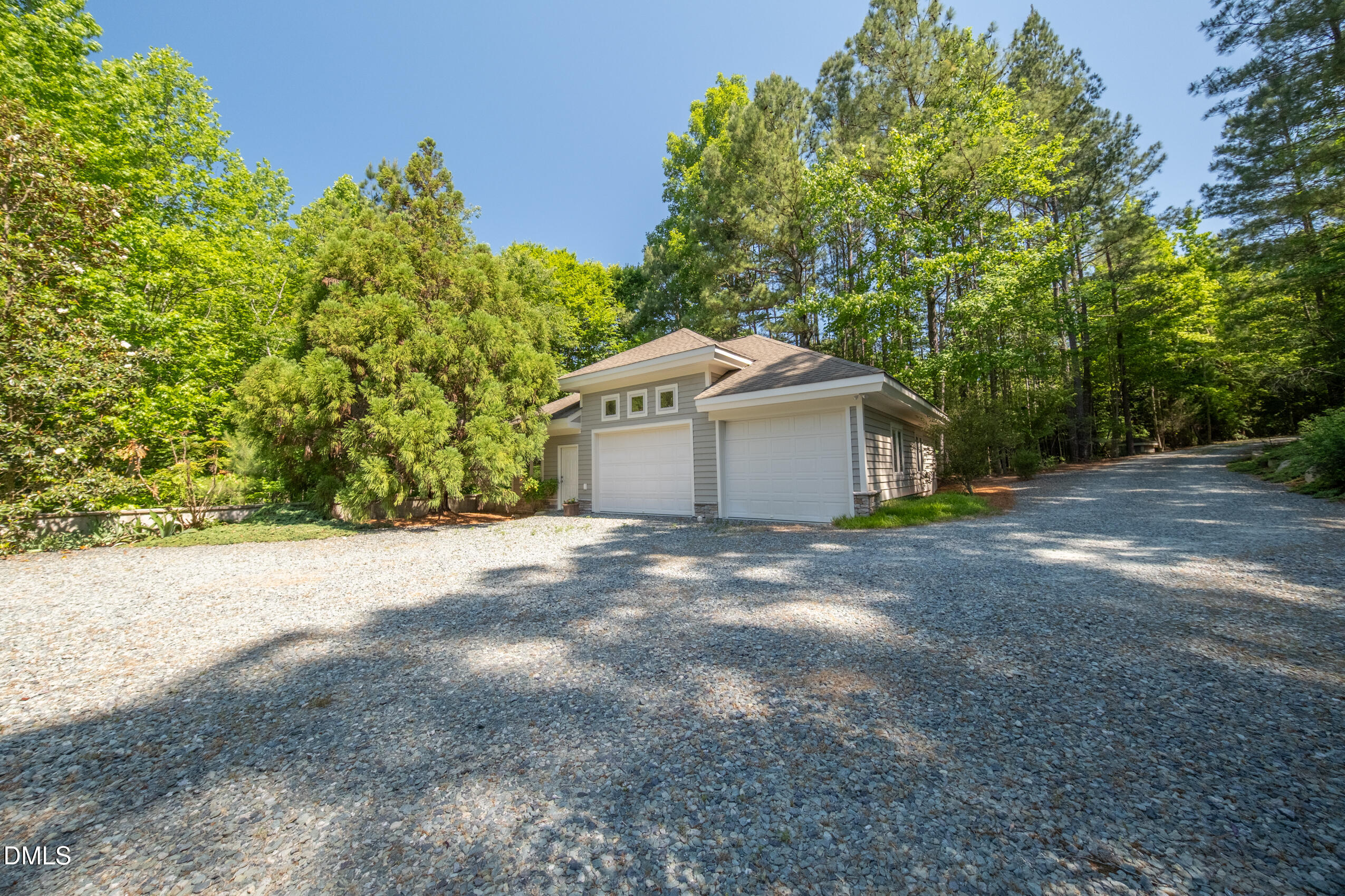 2390 Lamont Norwood Road