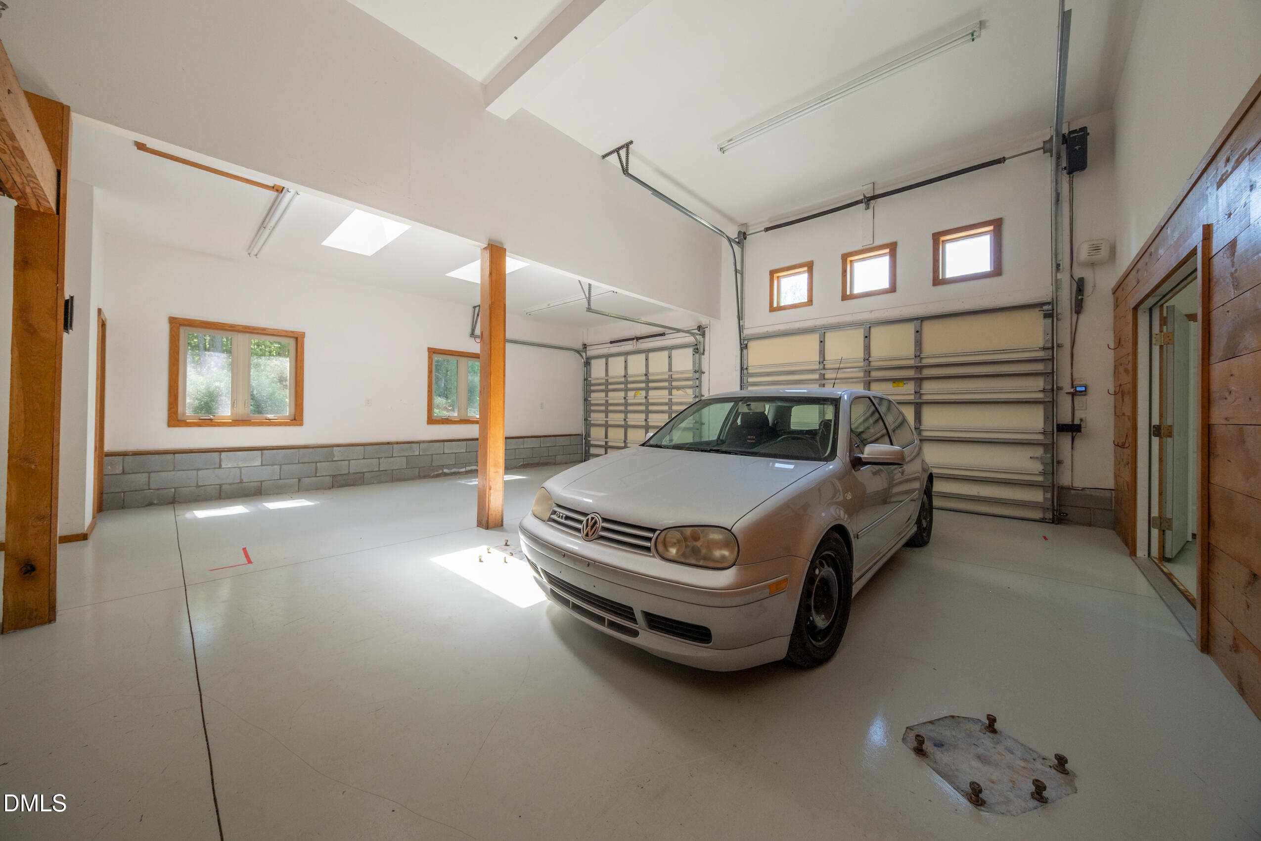 2390 Lamont Norwood Road