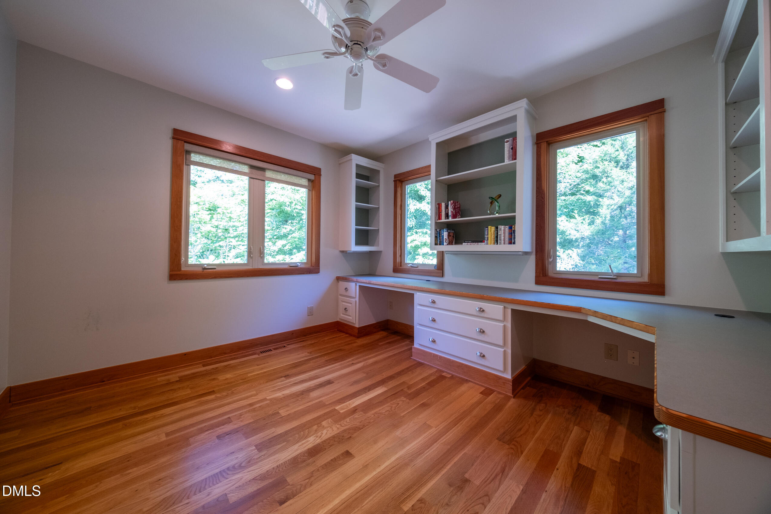 2390 Lamont Norwood Road