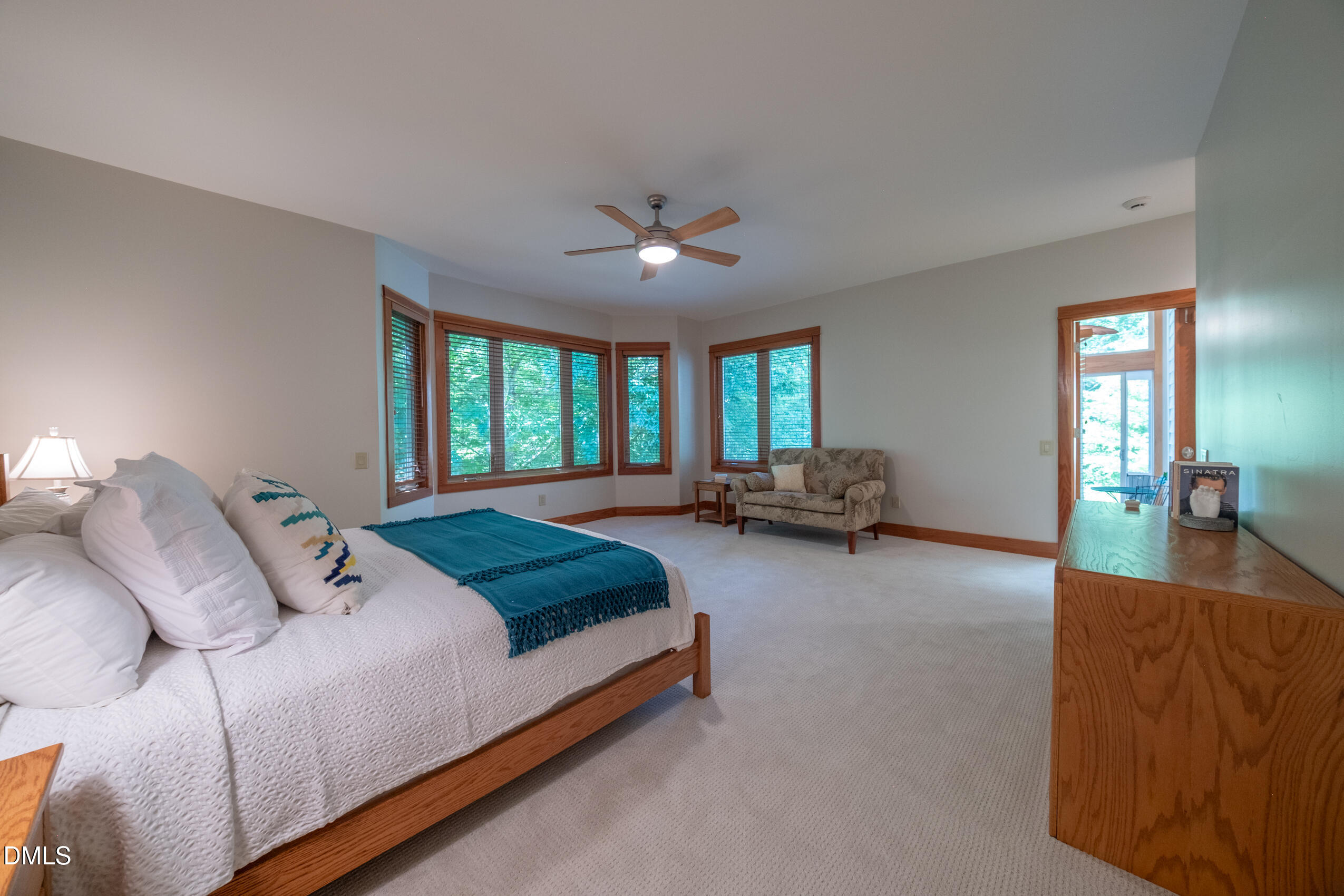 2390 Lamont Norwood Road