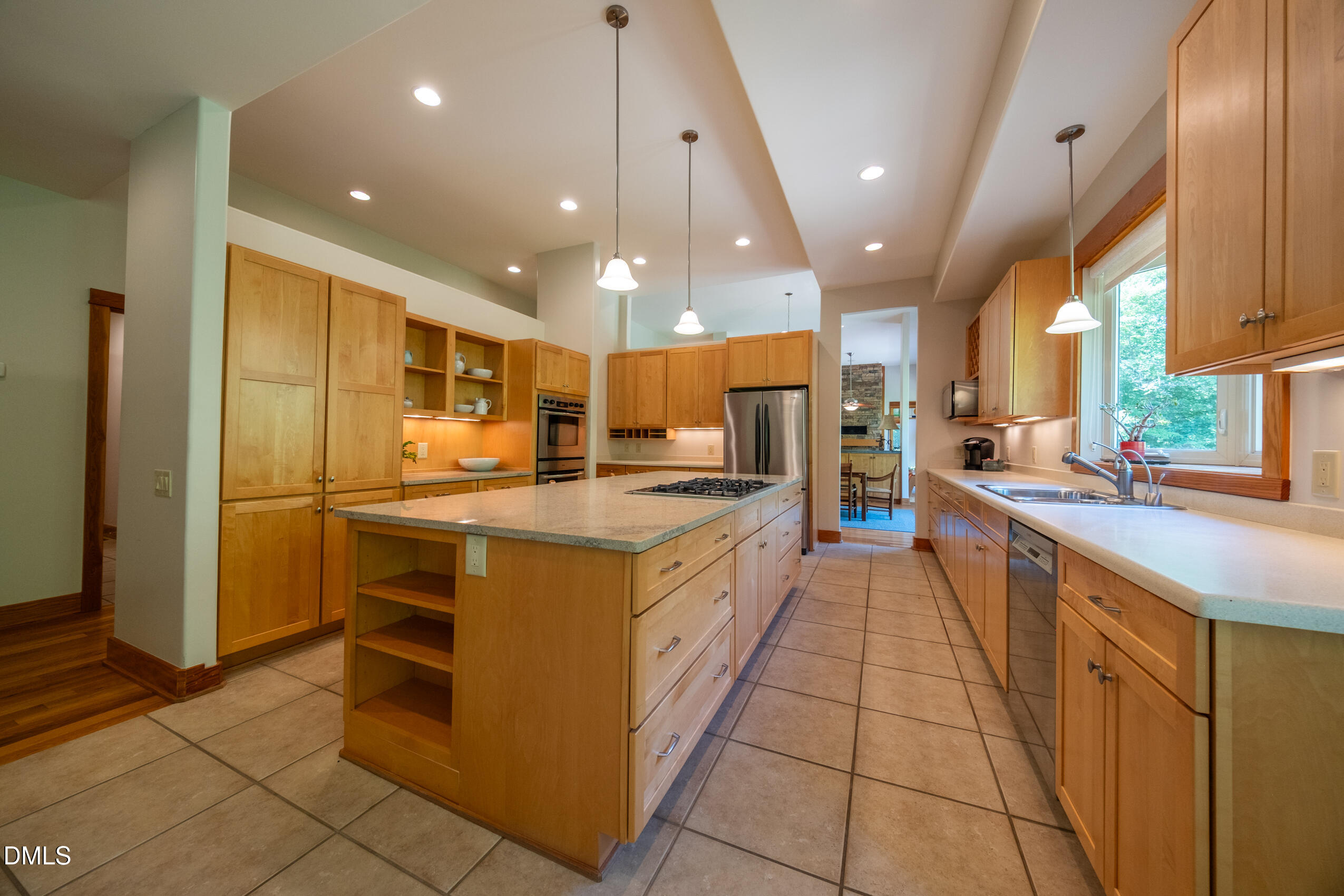 2390 Lamont Norwood Road