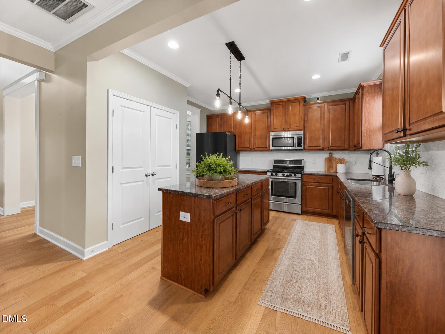 1115 High Fox Drive
