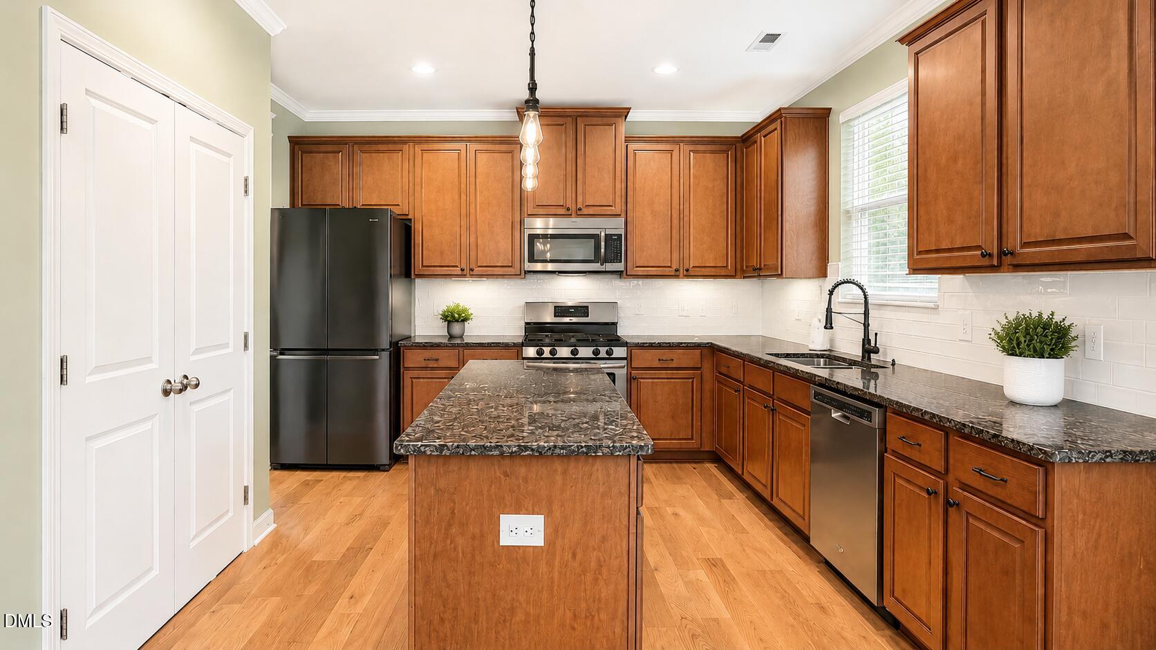 1115 High Fox Drive