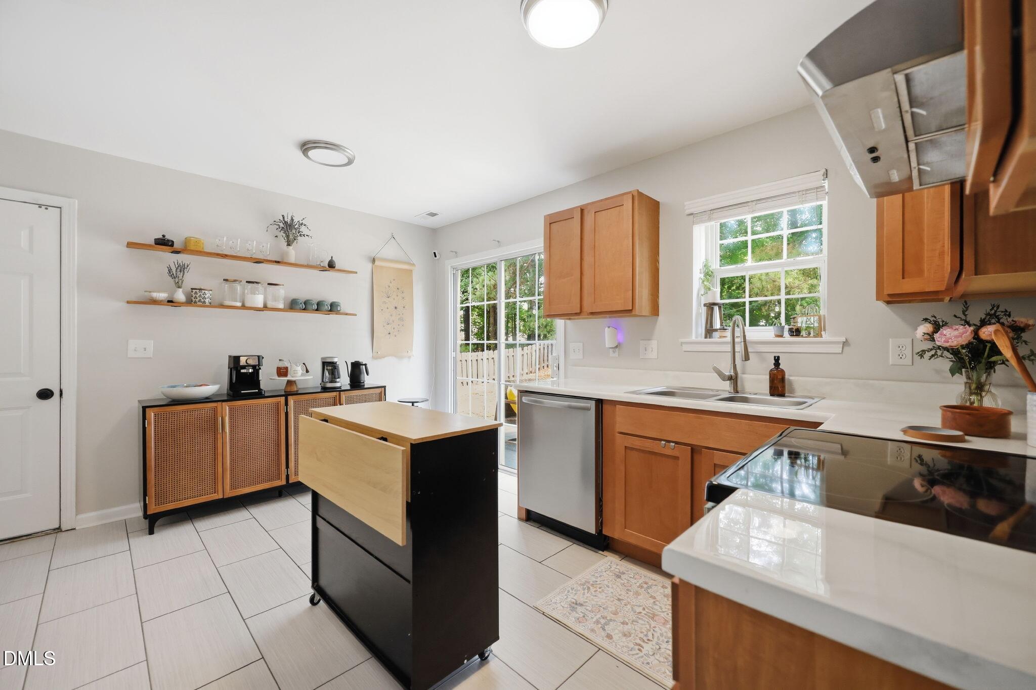 1603 Oak Grove Parkway