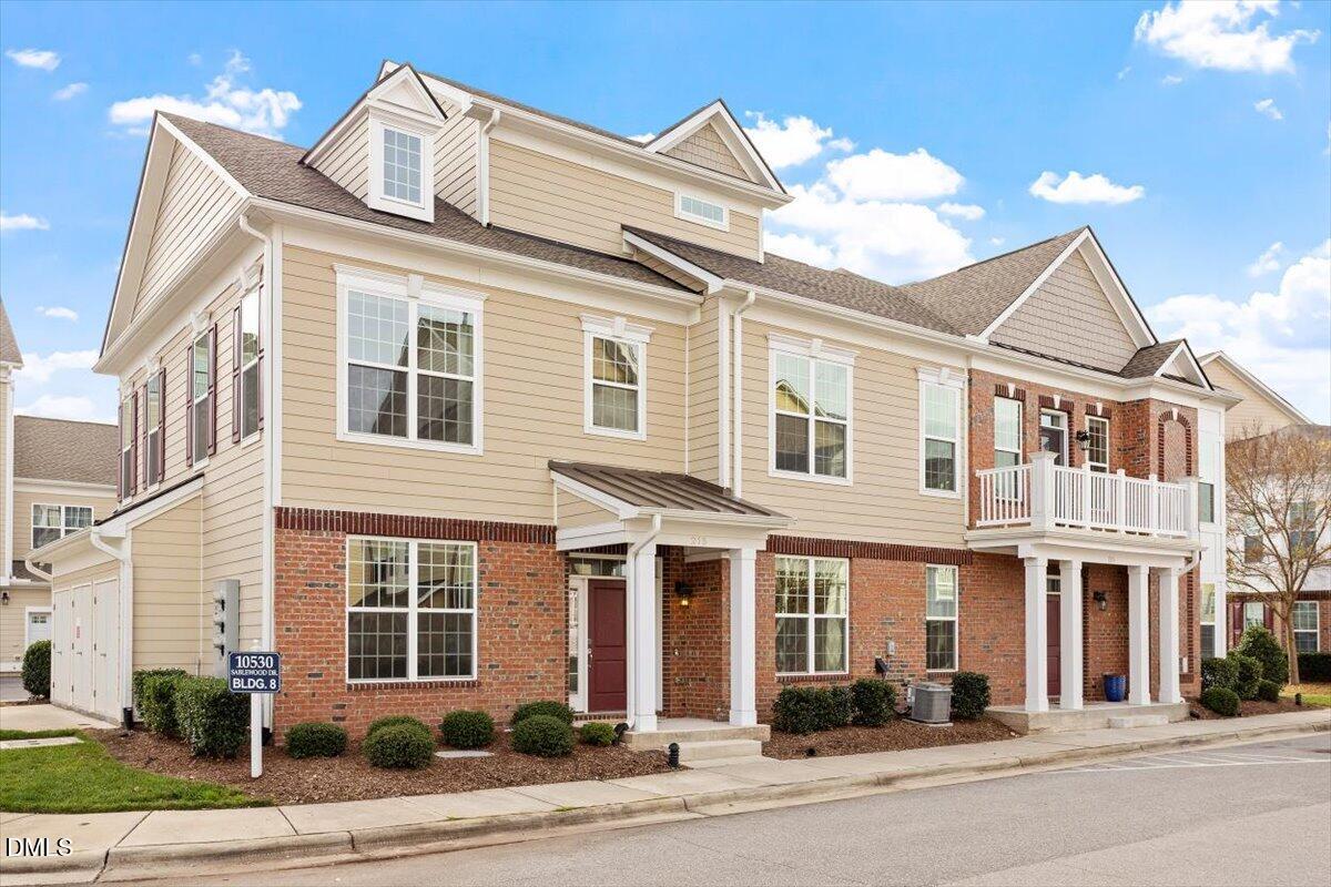 10530 Sablewood Drive # 215