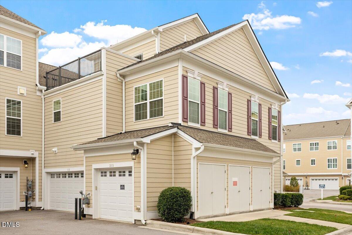 10530 Sablewood Drive # 215