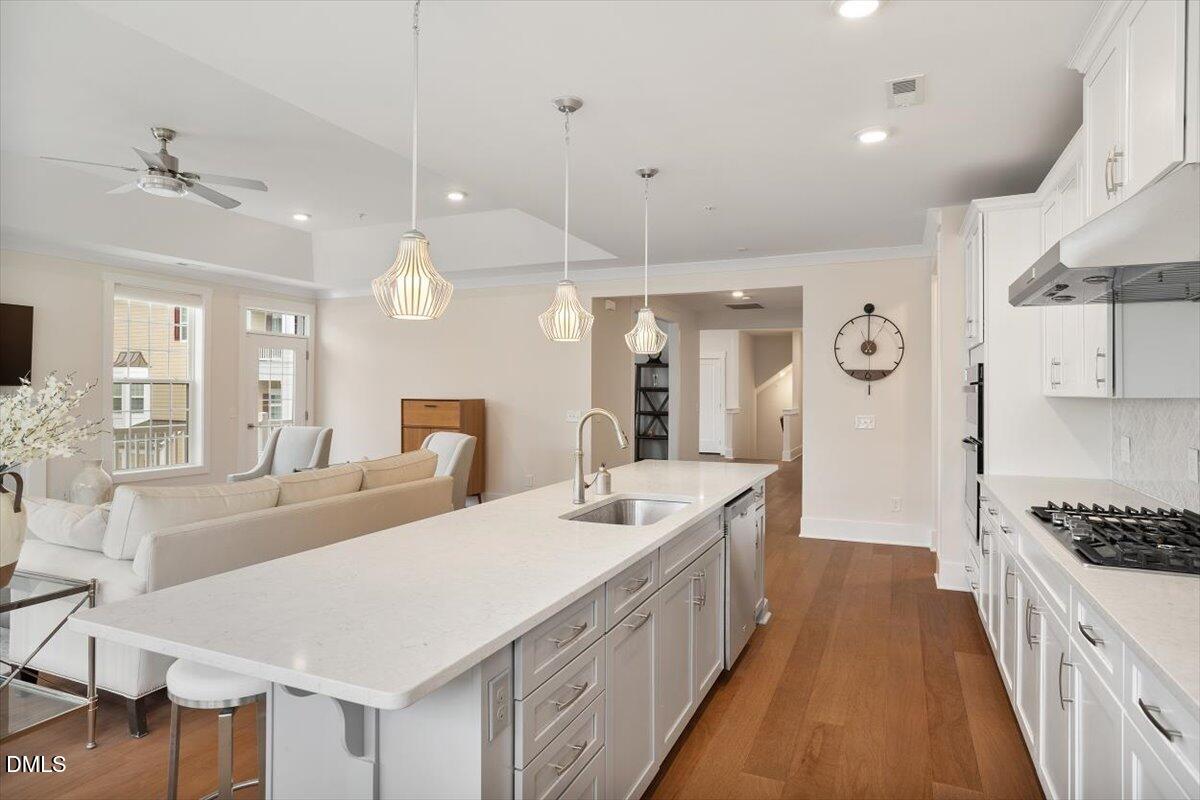 10530 Sablewood Drive # 215