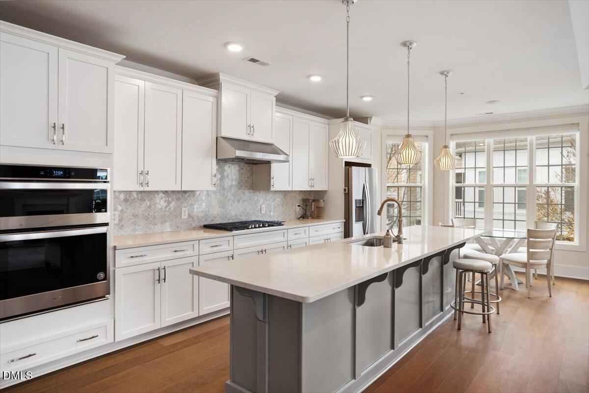 10530 Sablewood Drive # 215