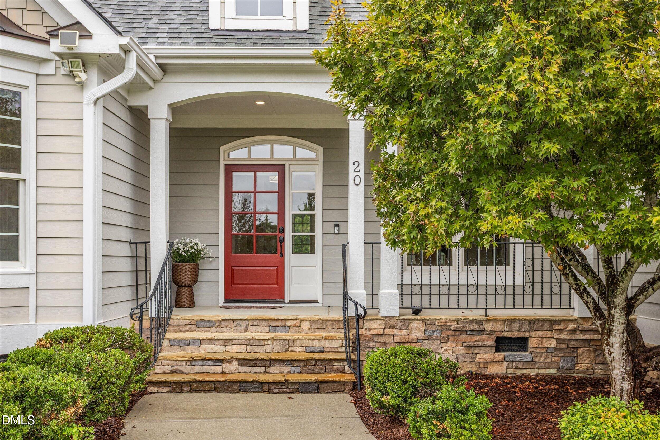 20 Magnolia Lane