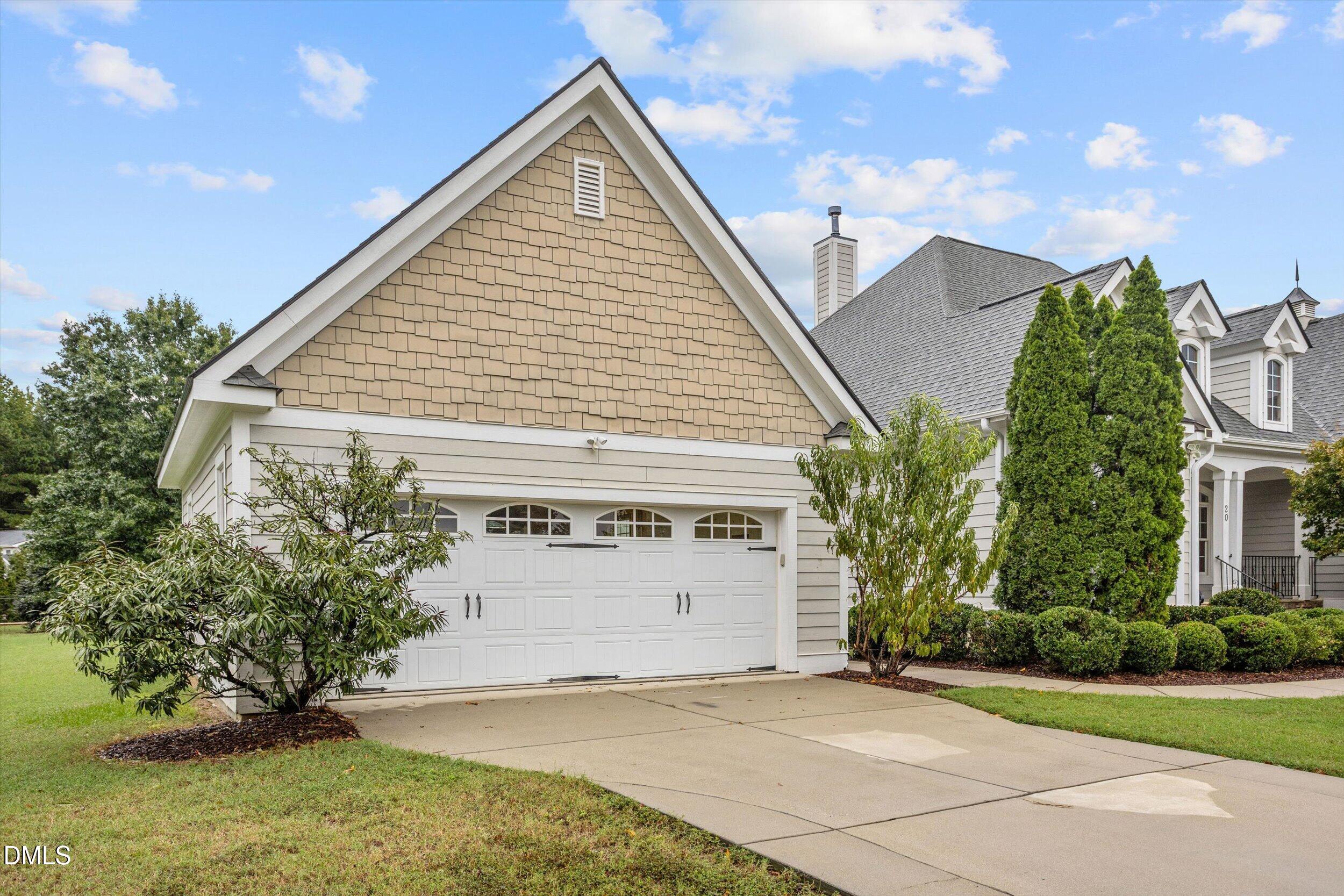 20 Magnolia Lane